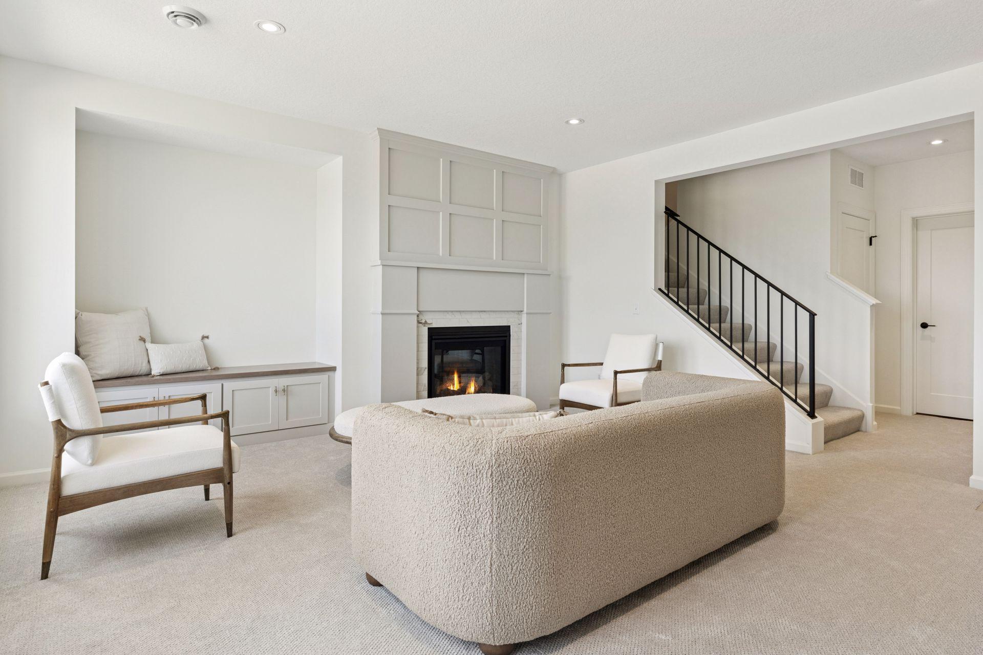 4633 Wolfberry Curve