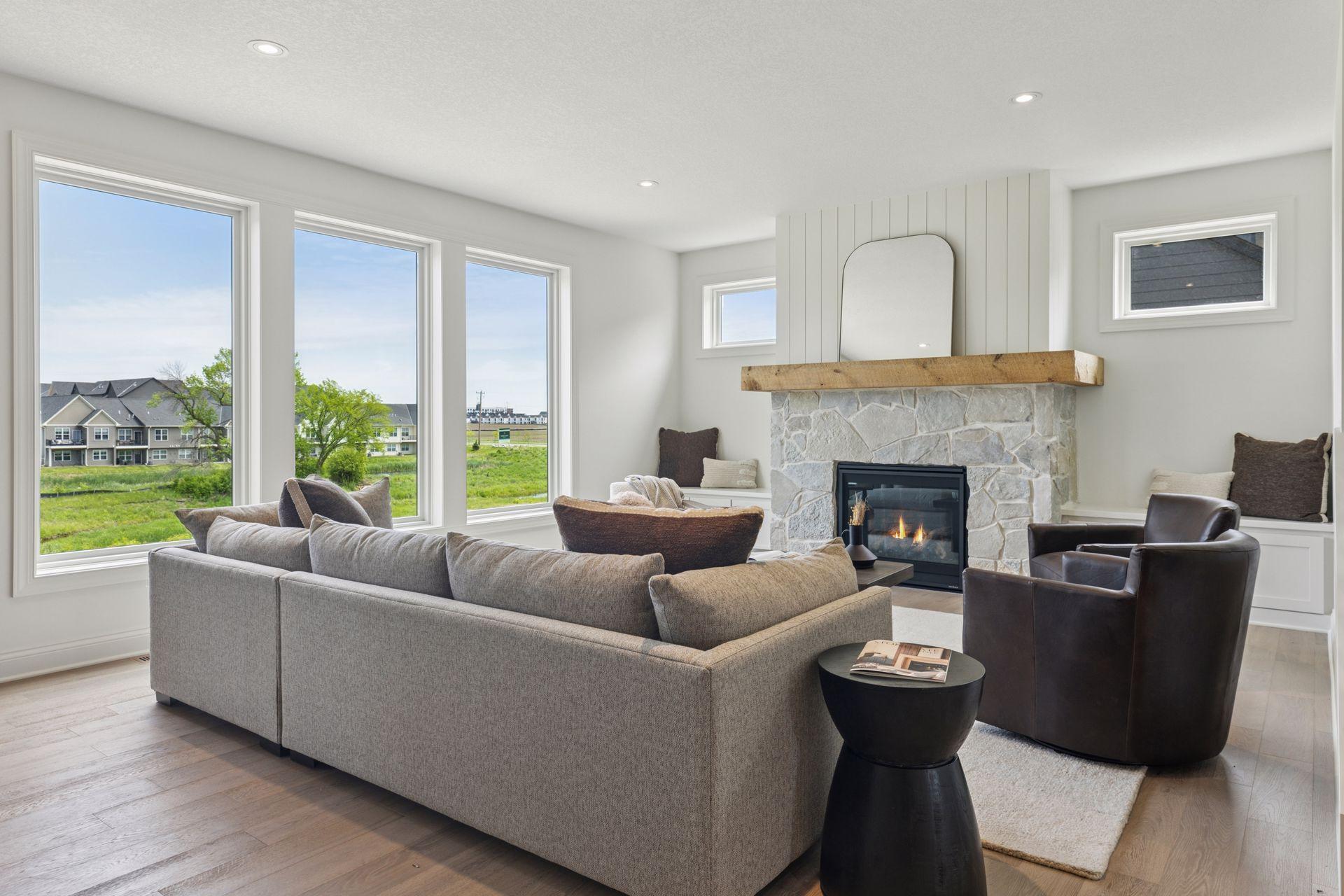 4633 Wolfberry Curve