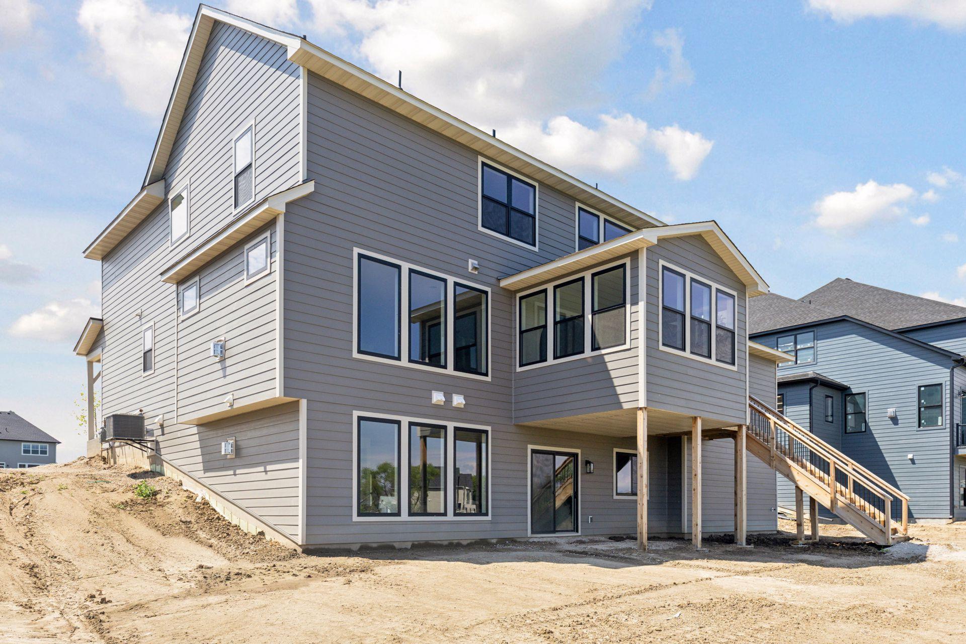 4633 Wolfberry Curve