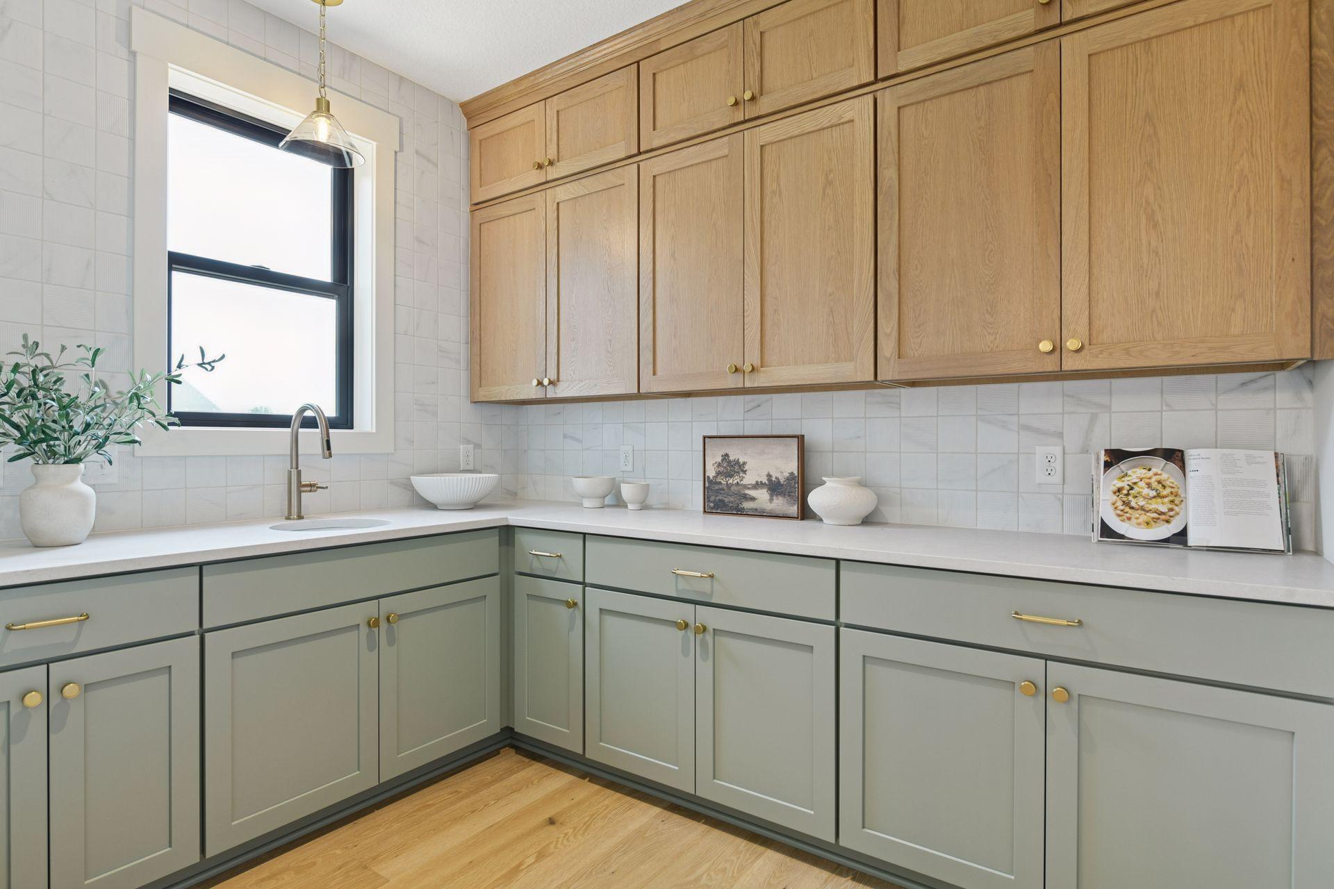 4672 Meadowview Lane