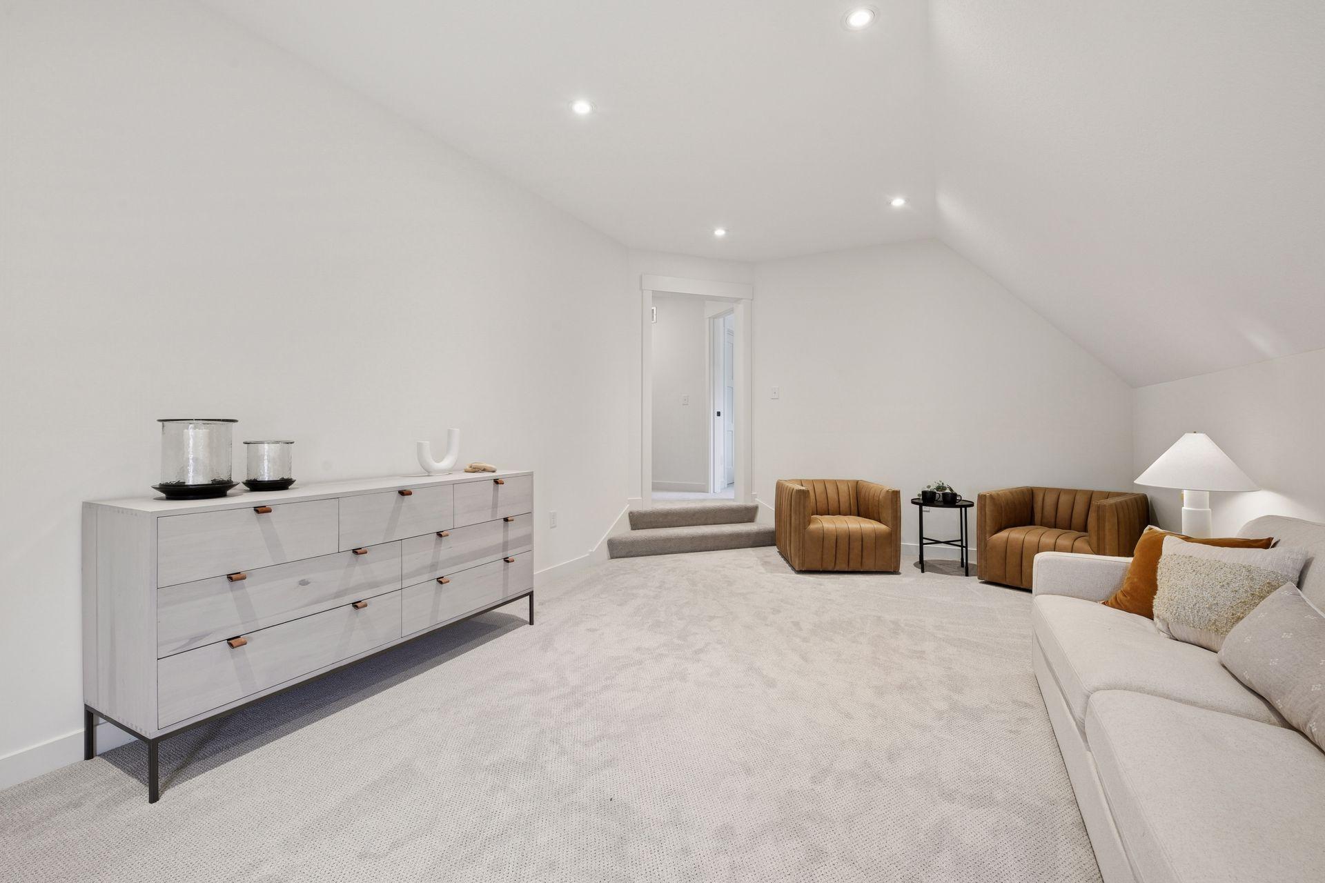 4649 Wolfberry Curve