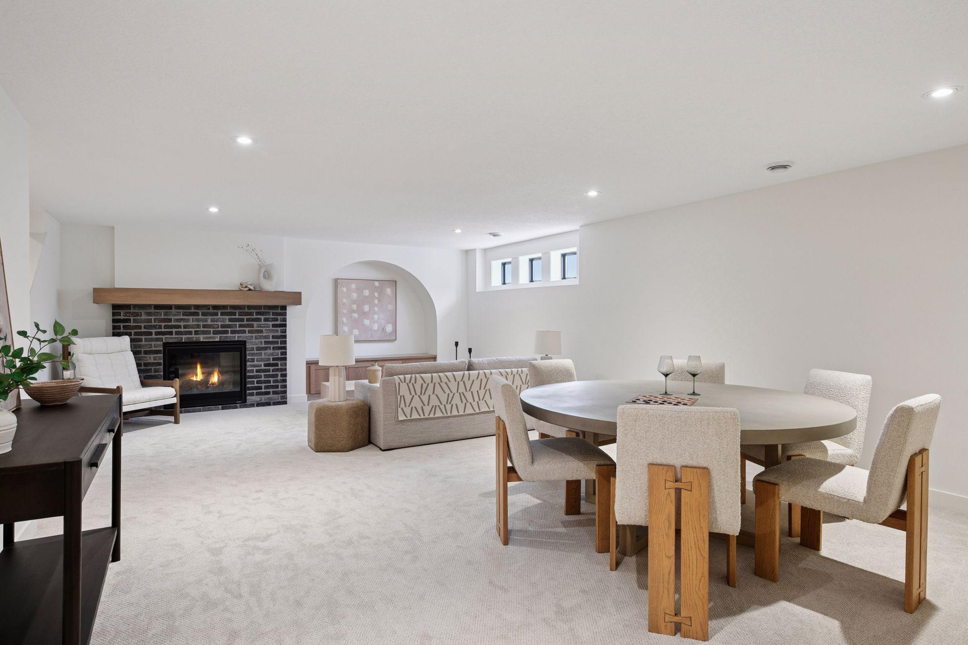 4649 Wolfberry Curve