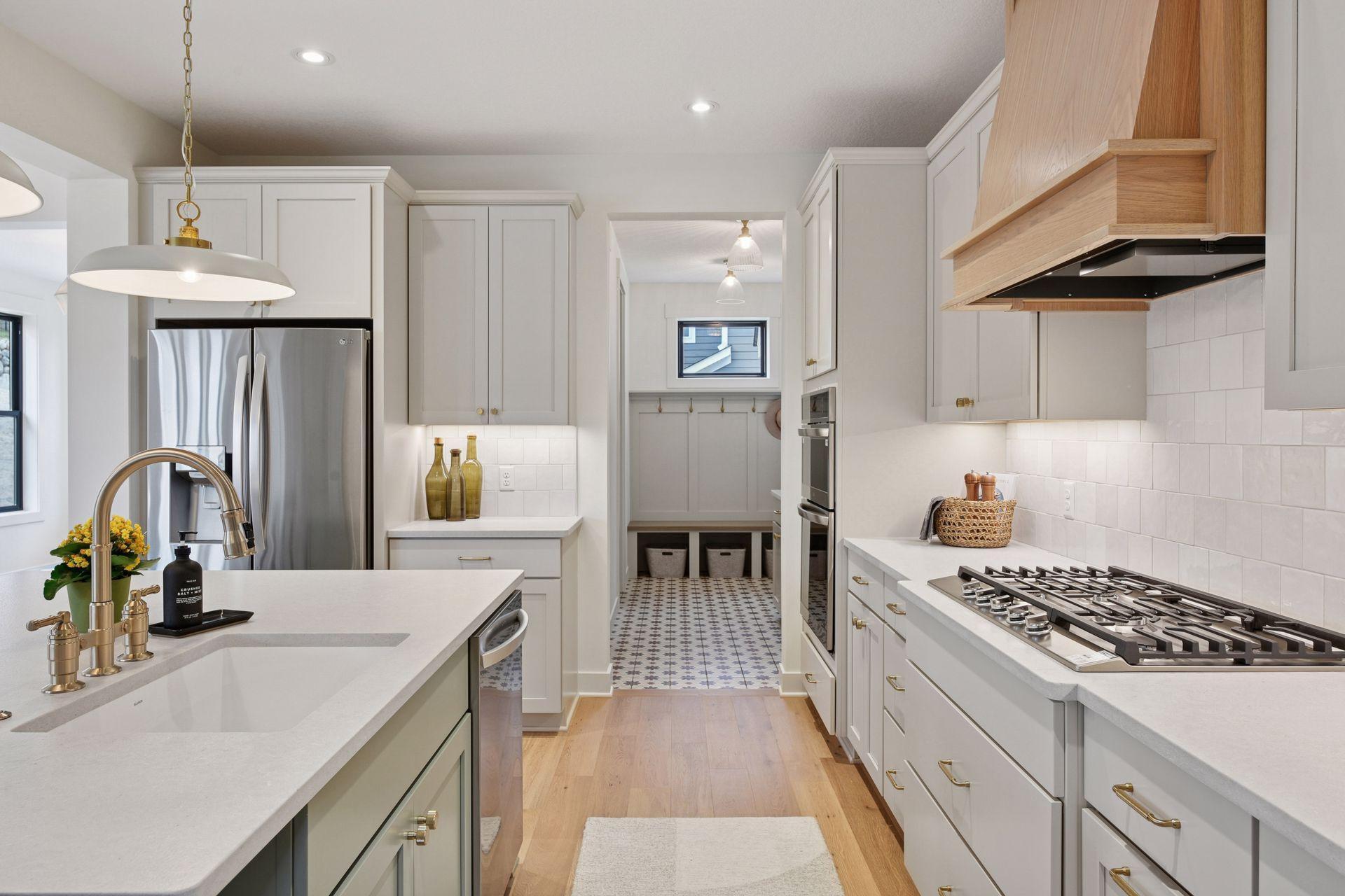 4649 Wolfberry Curve