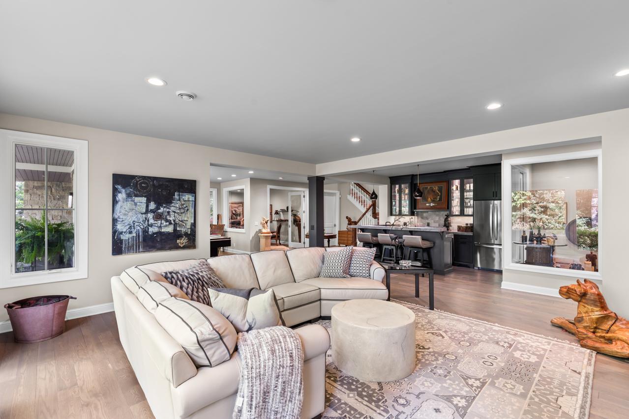 1595 Locust Hills Circle