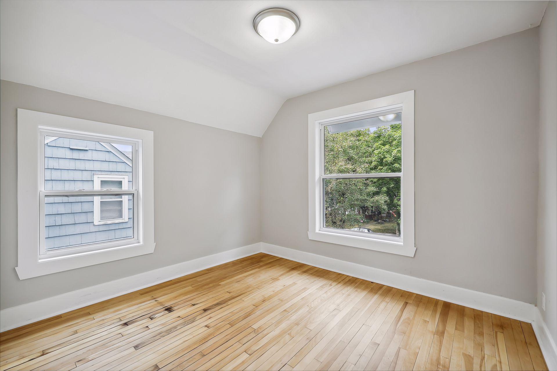 117 E Pleasant Street