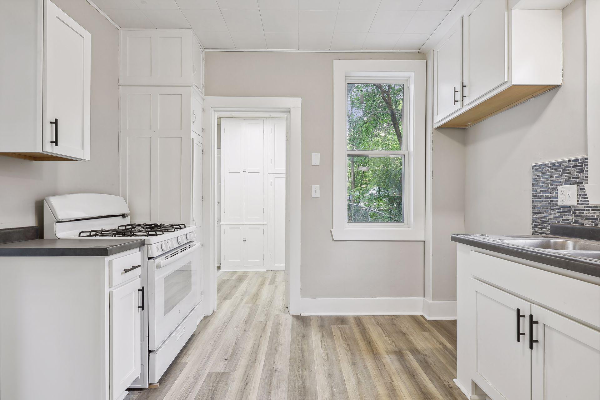 117 E Pleasant Street