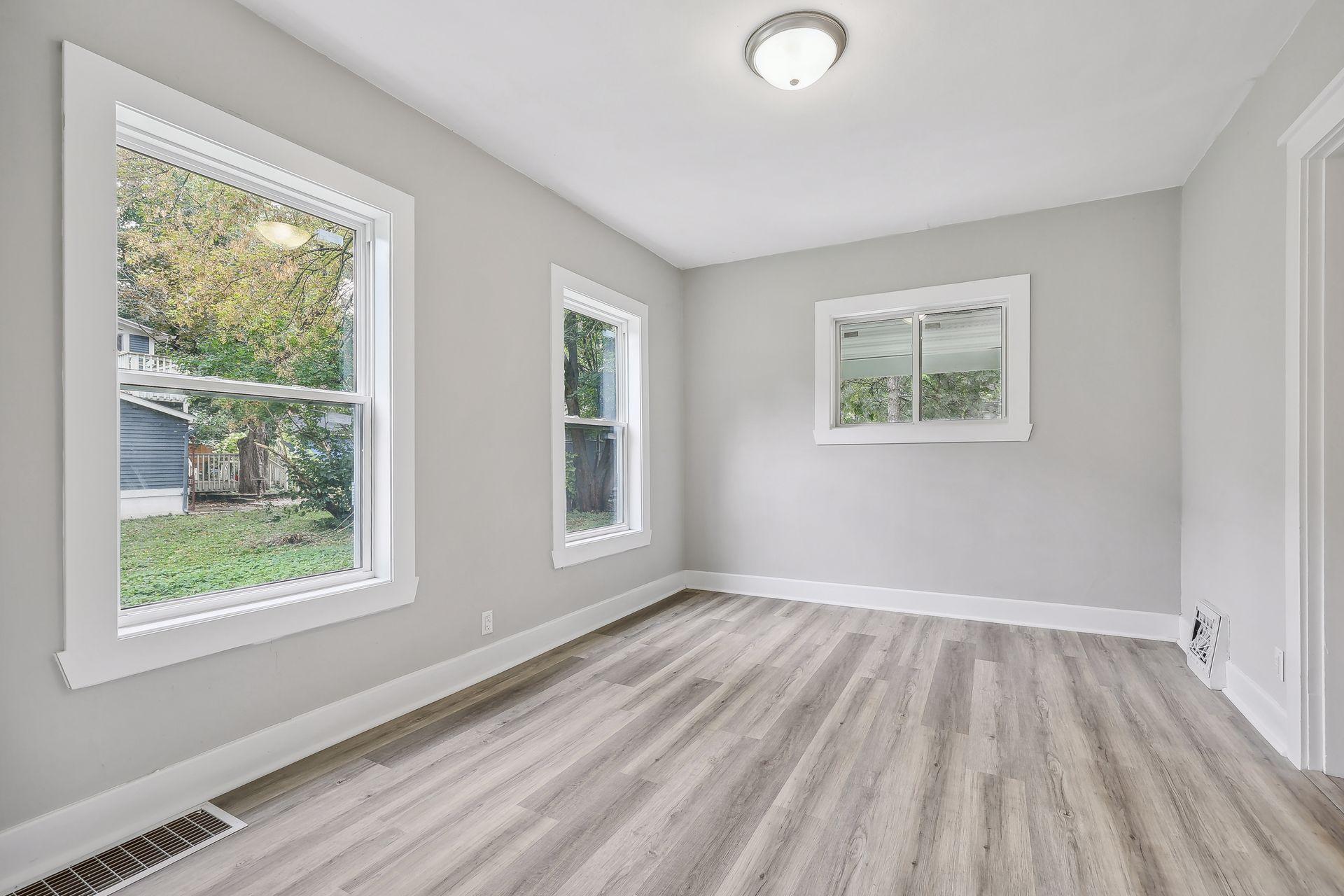 117 E Pleasant Street