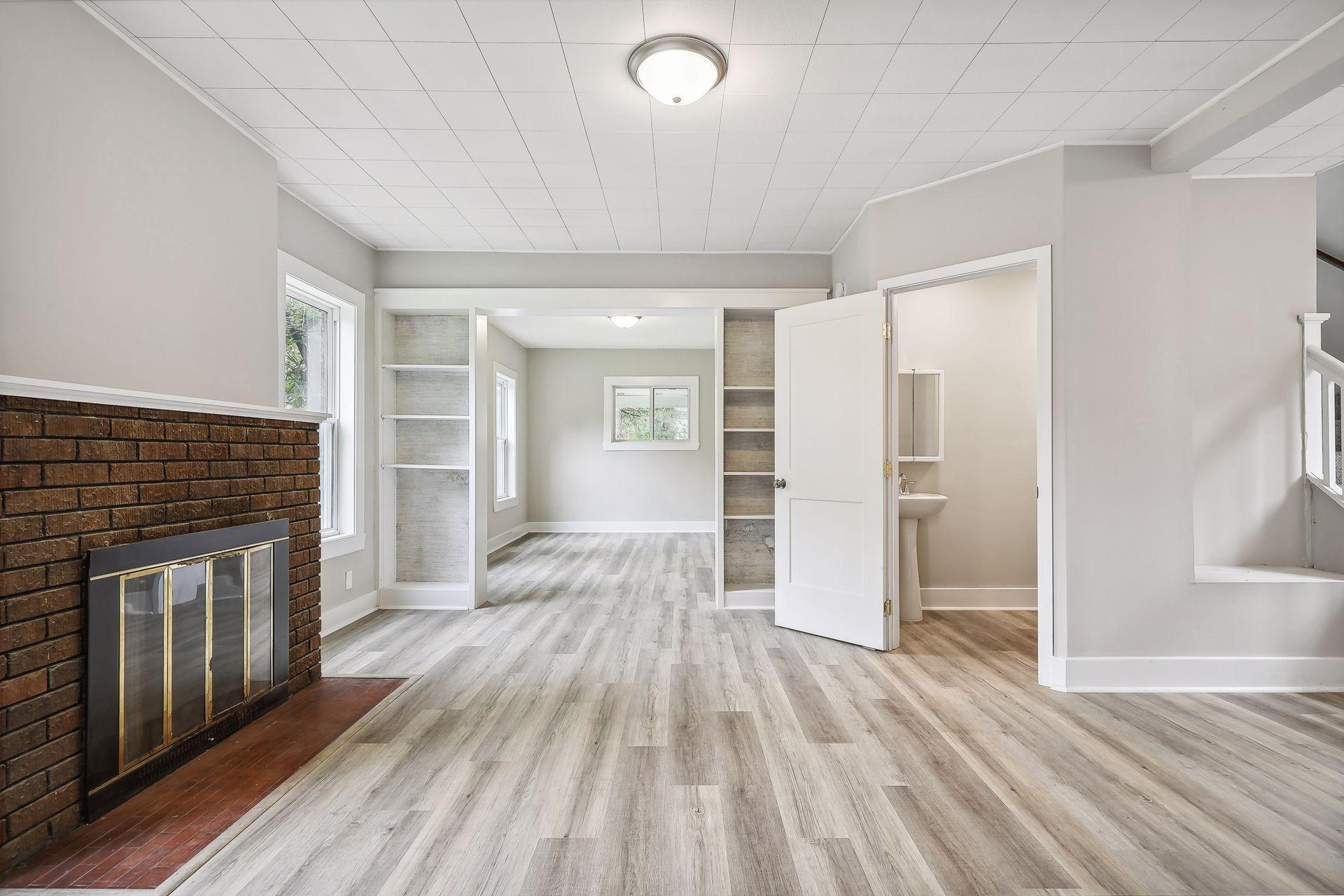 117 E Pleasant Street