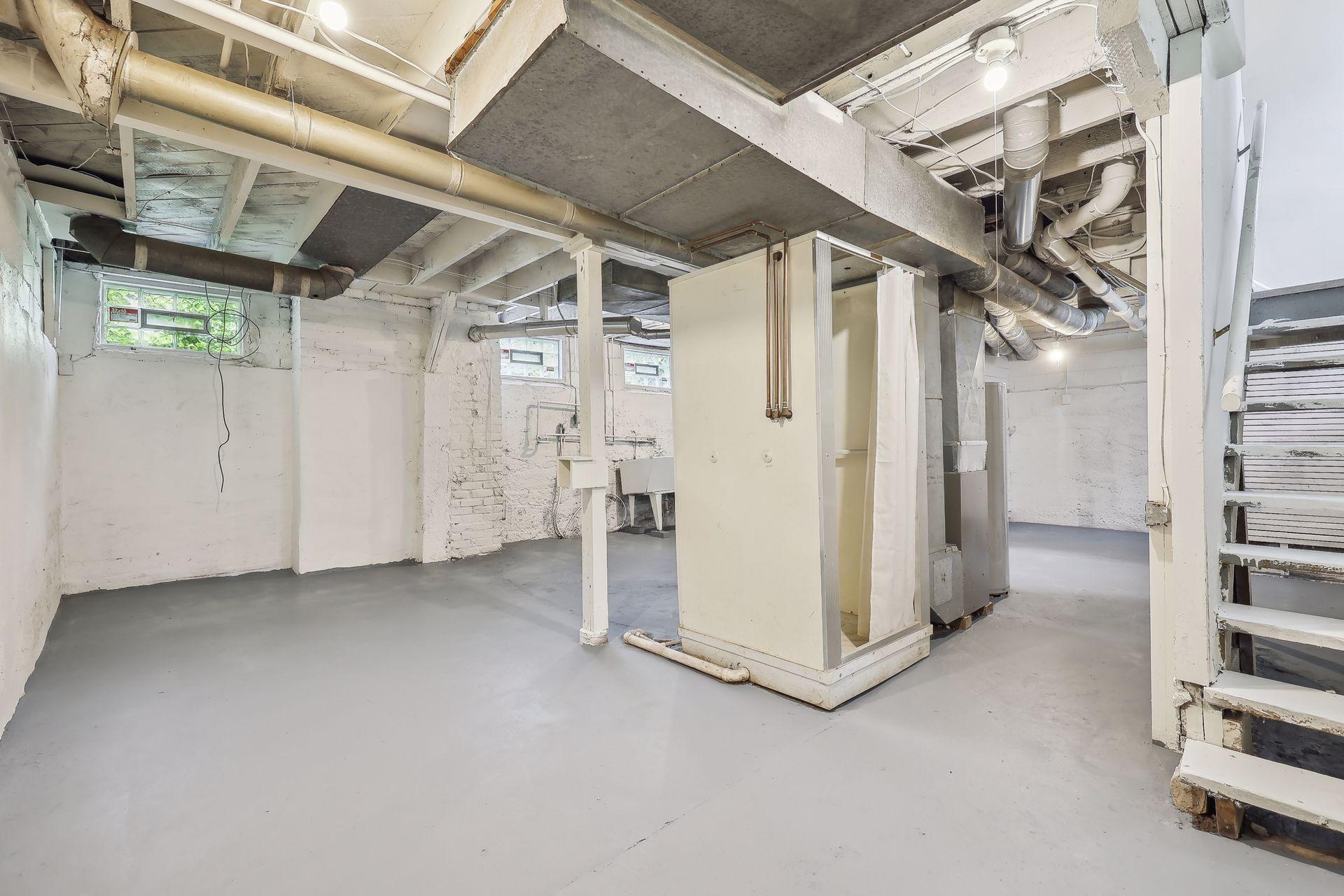 117 E Pleasant Street