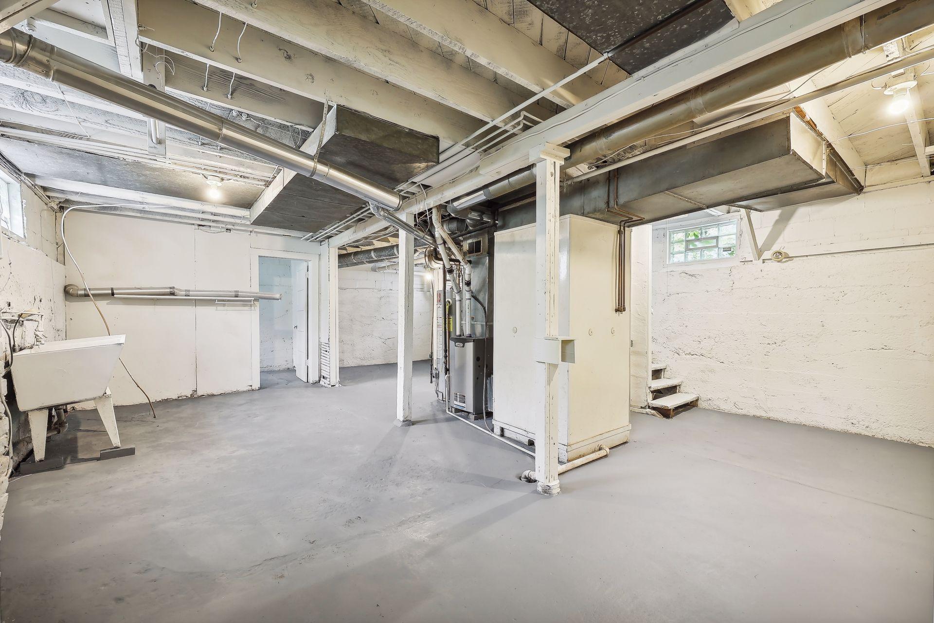 117 E Pleasant Street