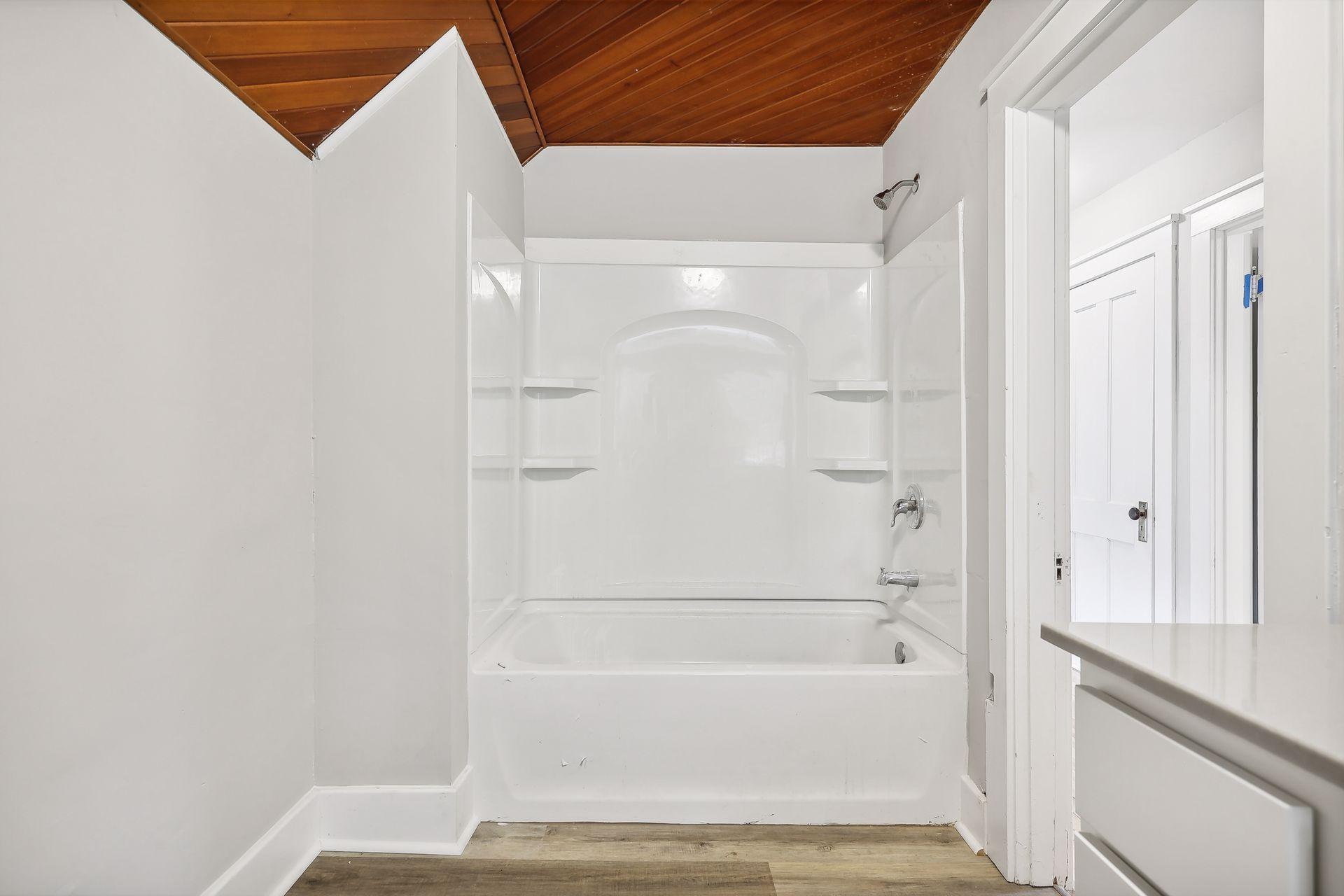 117 E Pleasant Street