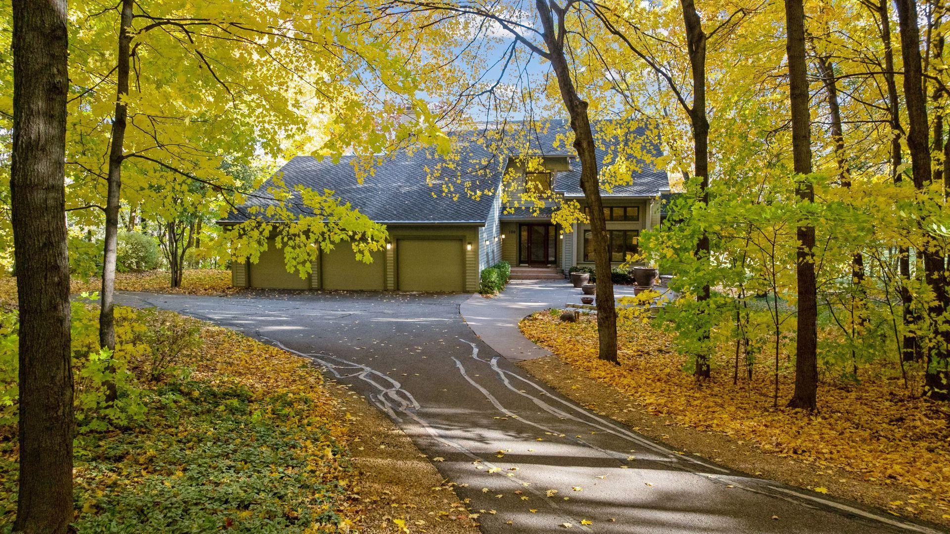 100 Black Oaks Lane N