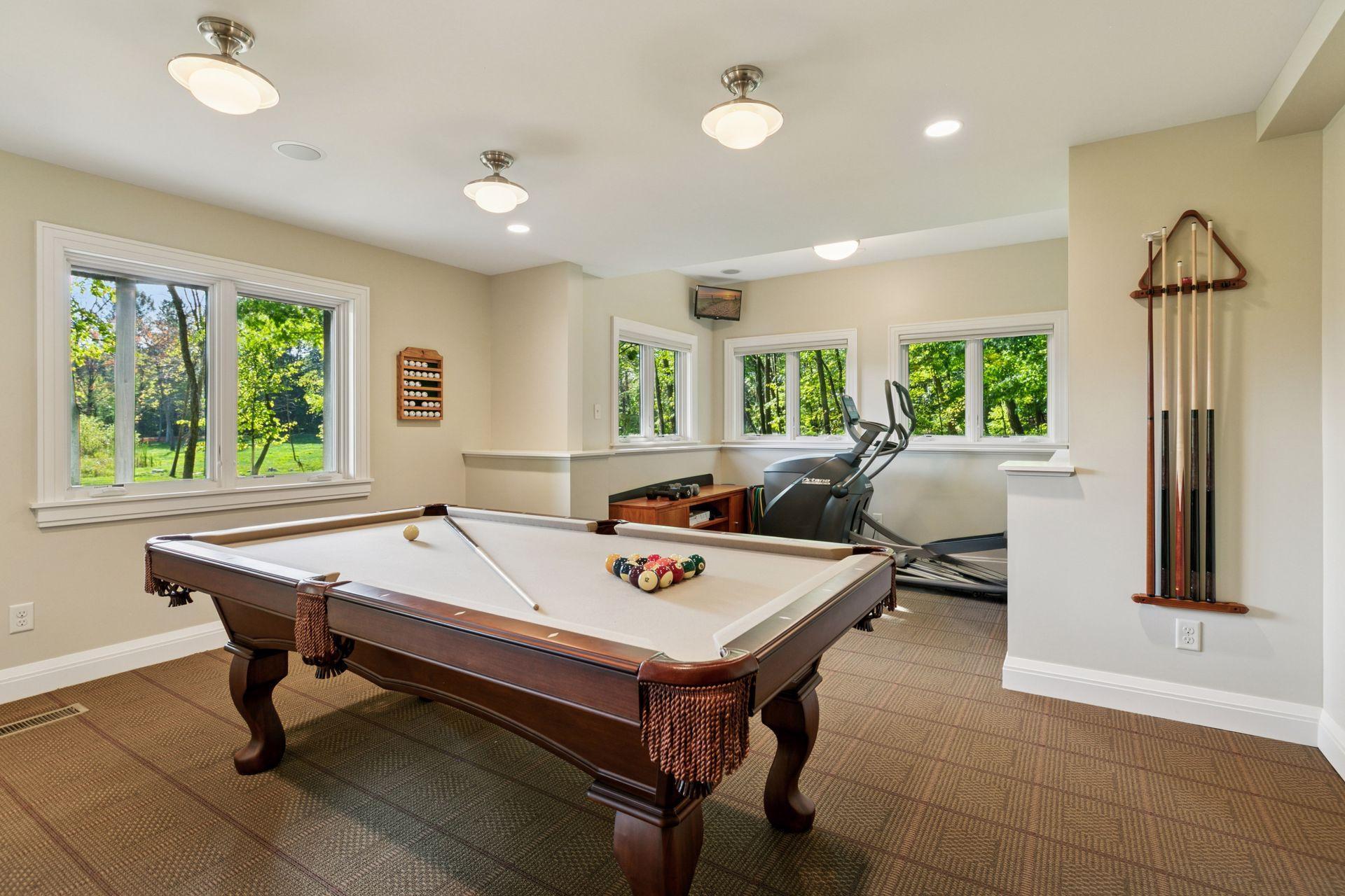 100 Black Oaks Lane N