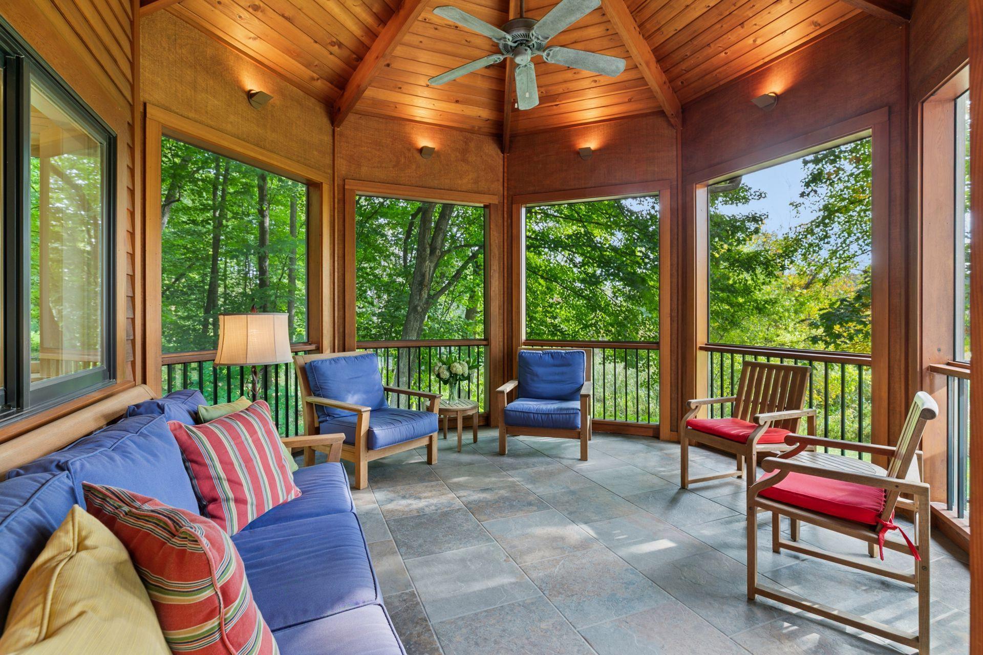 100 Black Oaks Lane N