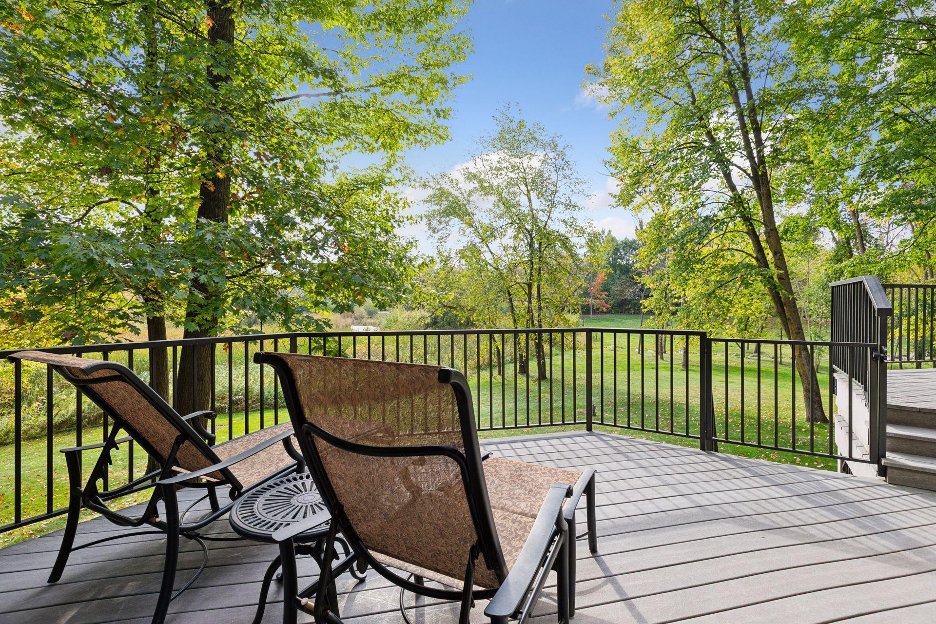 100 Black Oaks Lane N