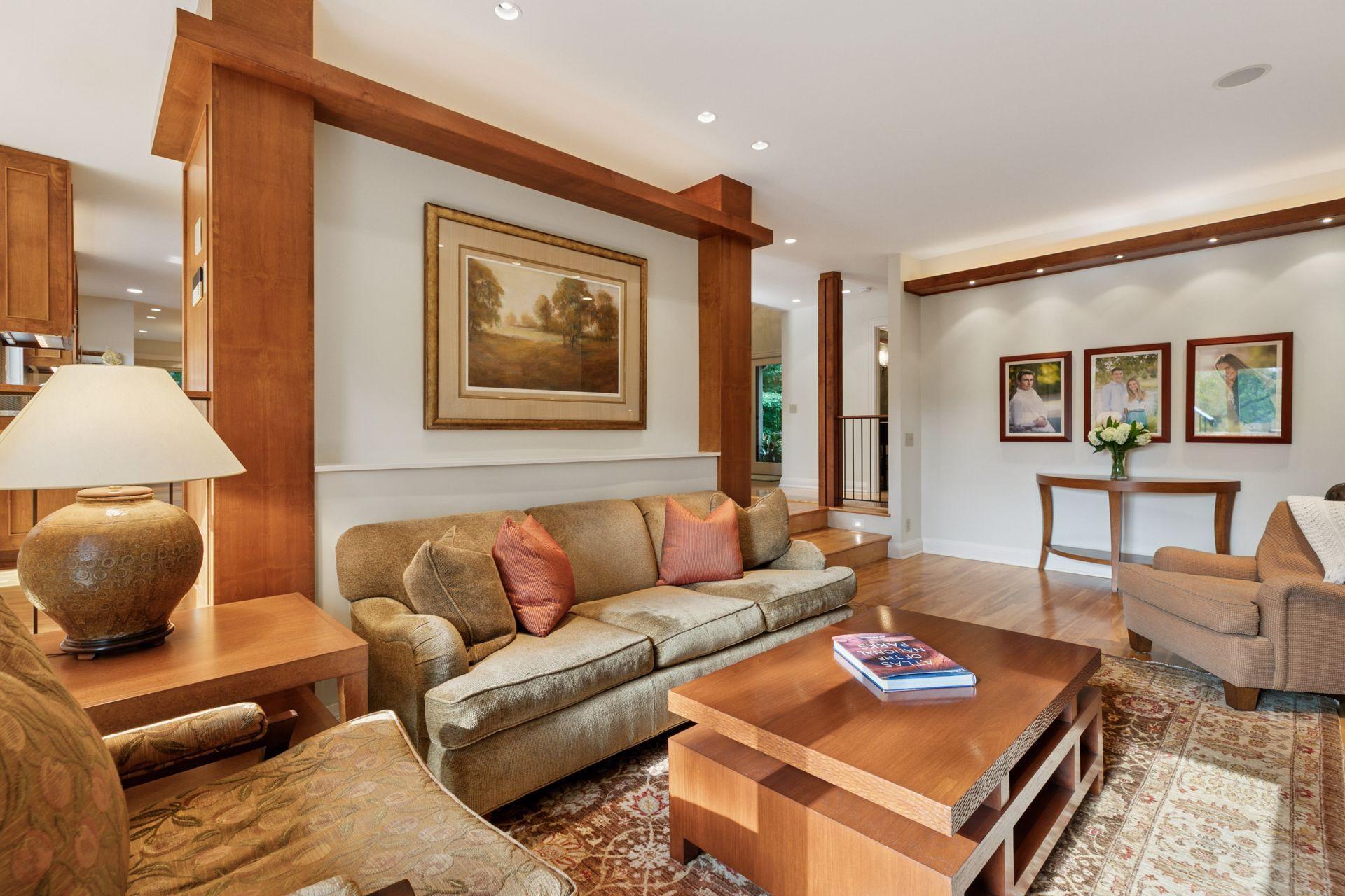 100 Black Oaks Lane N