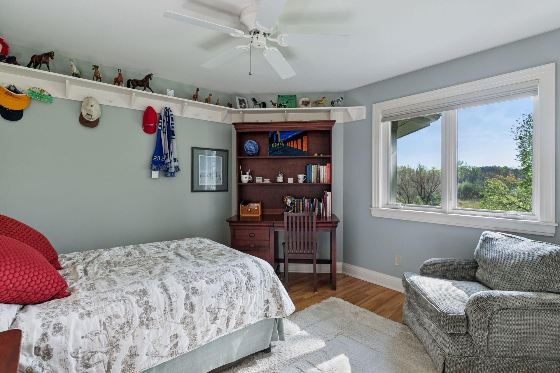 100 Black Oaks Lane N