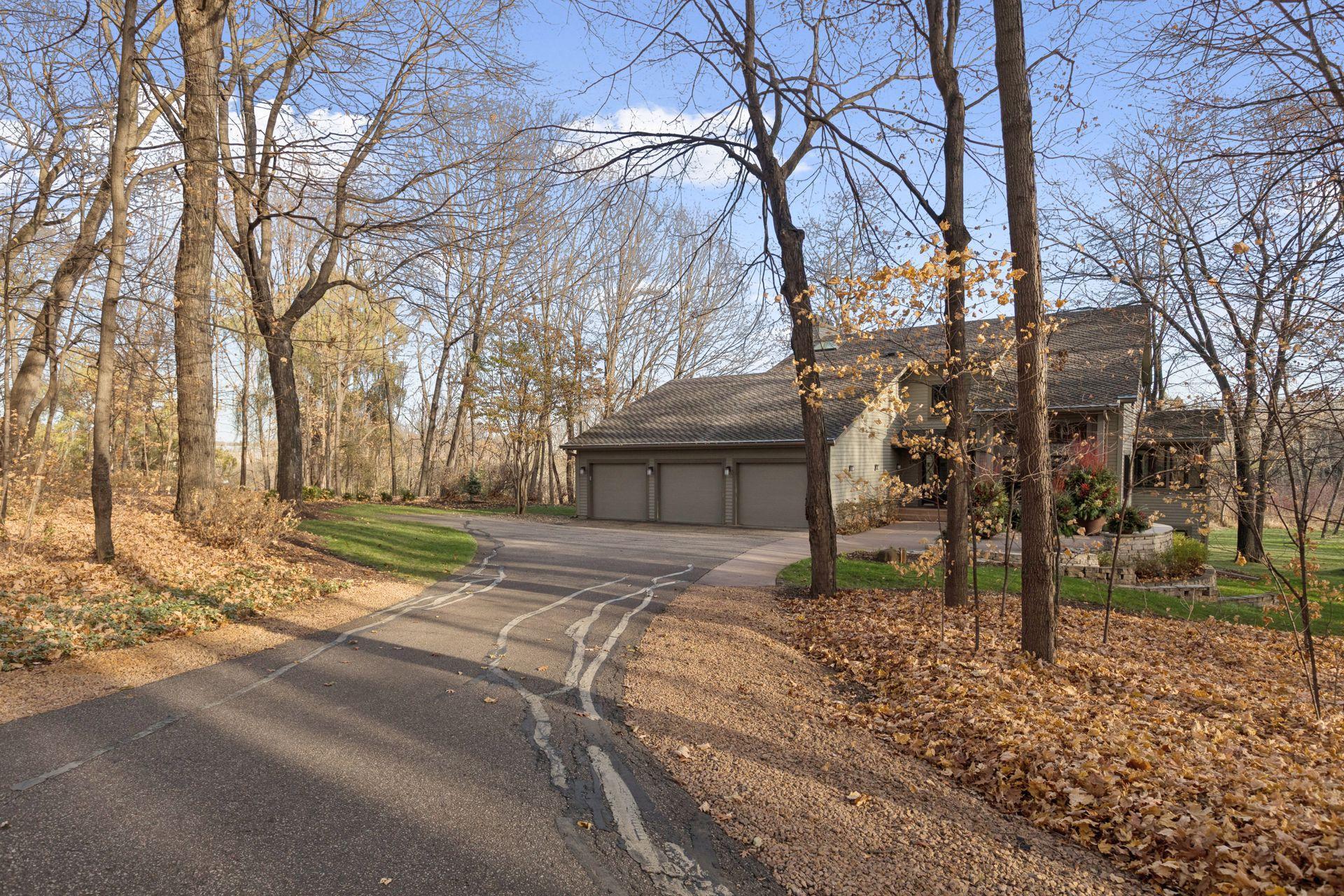 100 Black Oaks Lane N