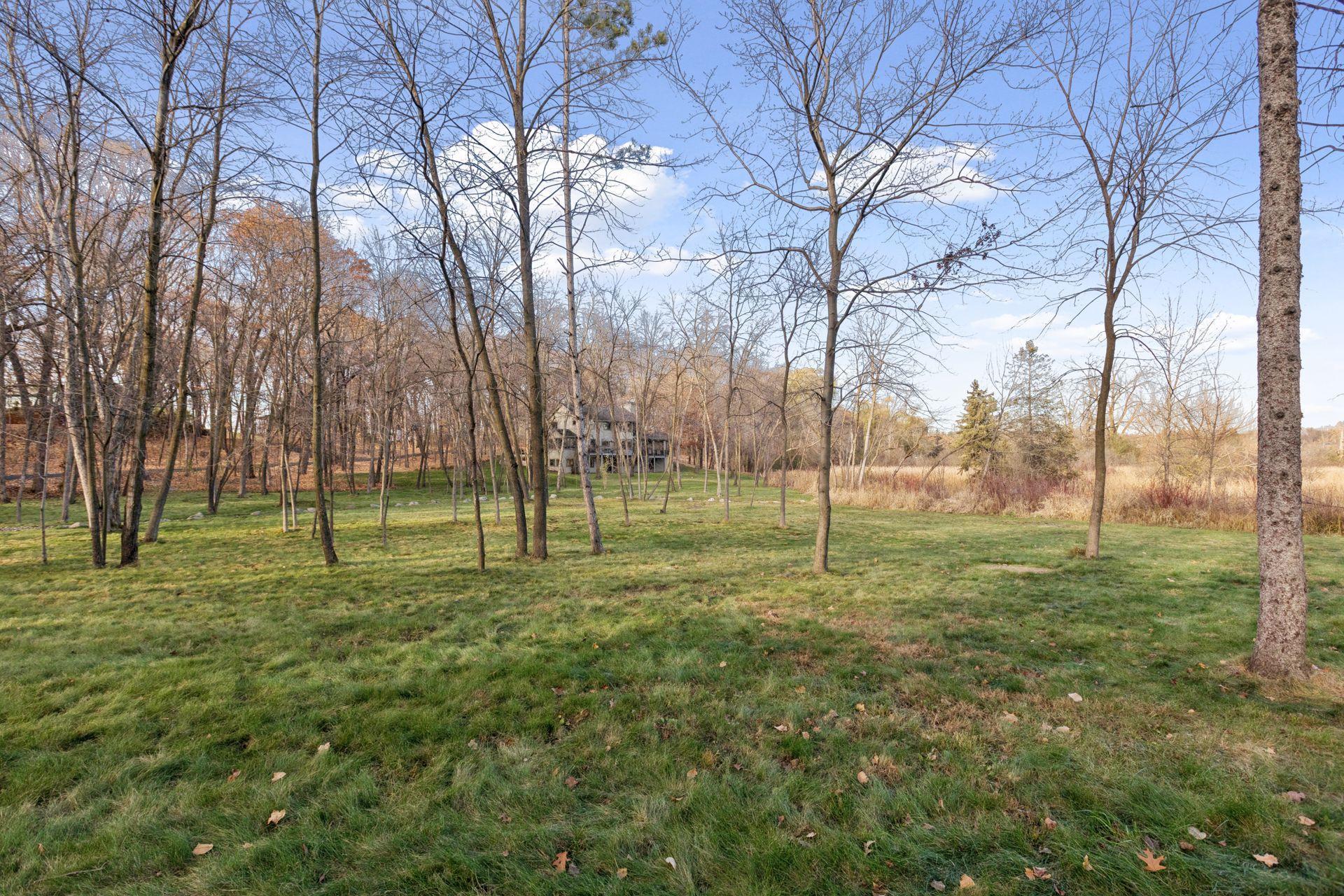 100 Black Oaks Lane N