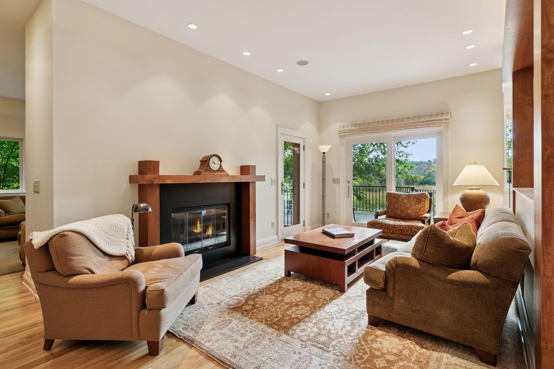 100 Black Oaks Lane N