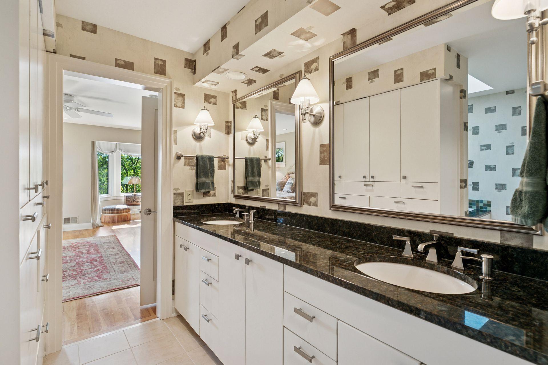 100 Black Oaks Lane N