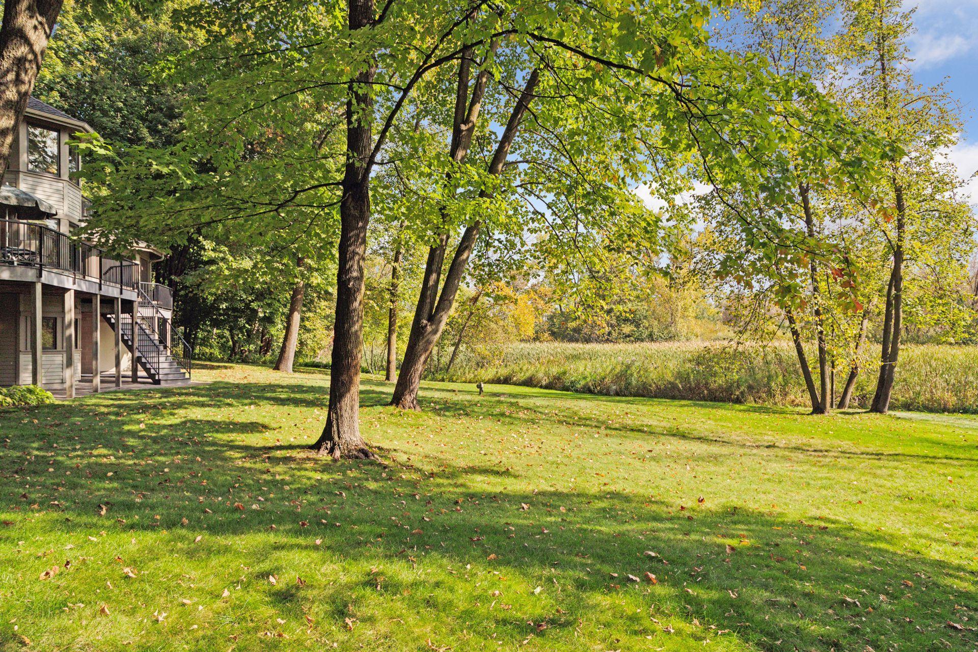 100 Black Oaks Lane N