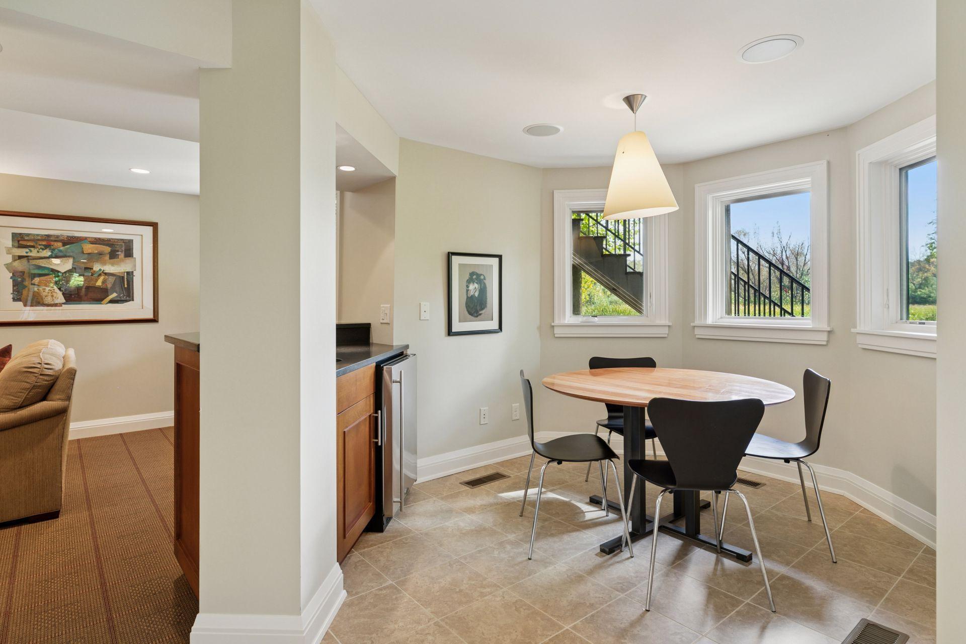 100 Black Oaks Lane N