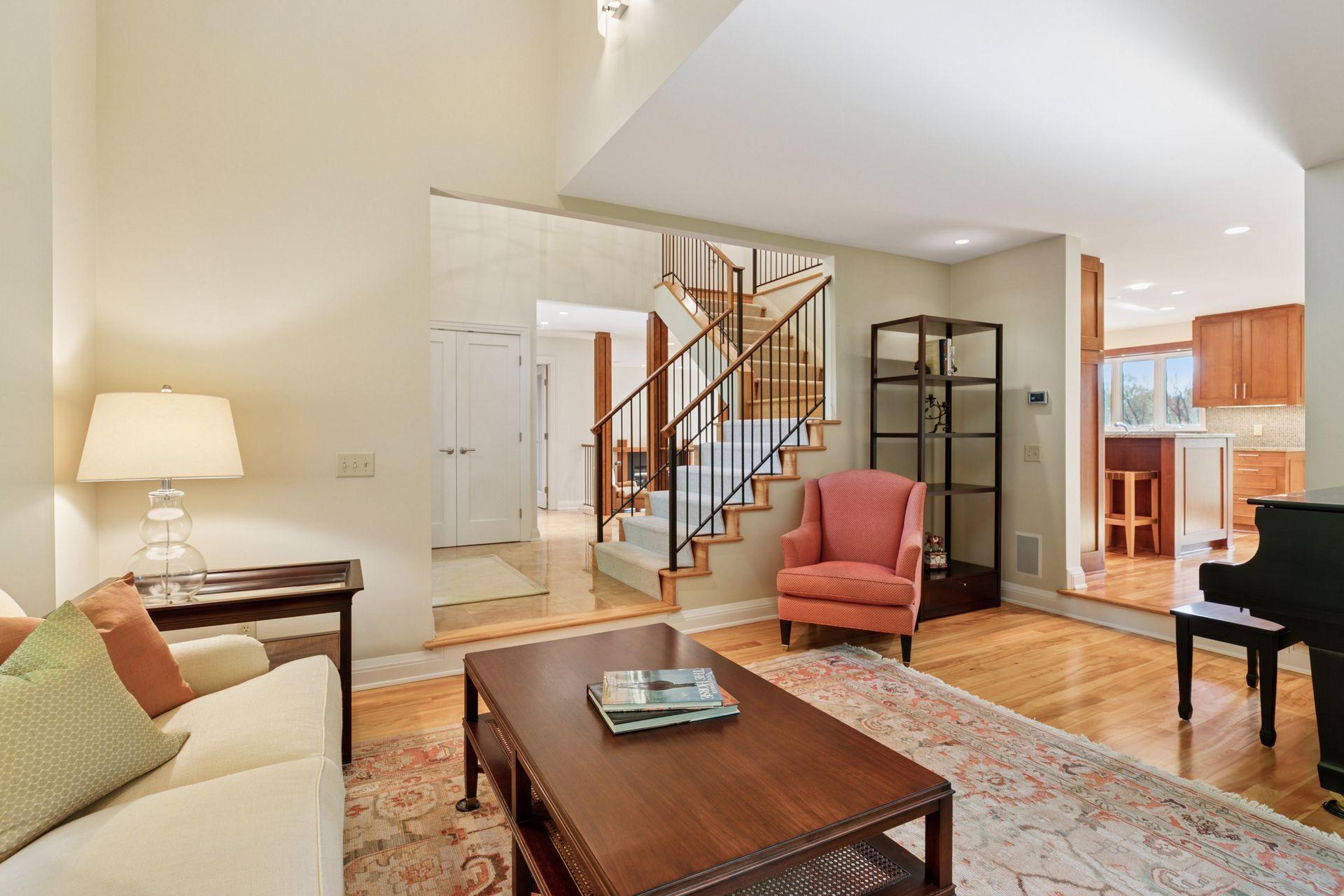 100 Black Oaks Lane N