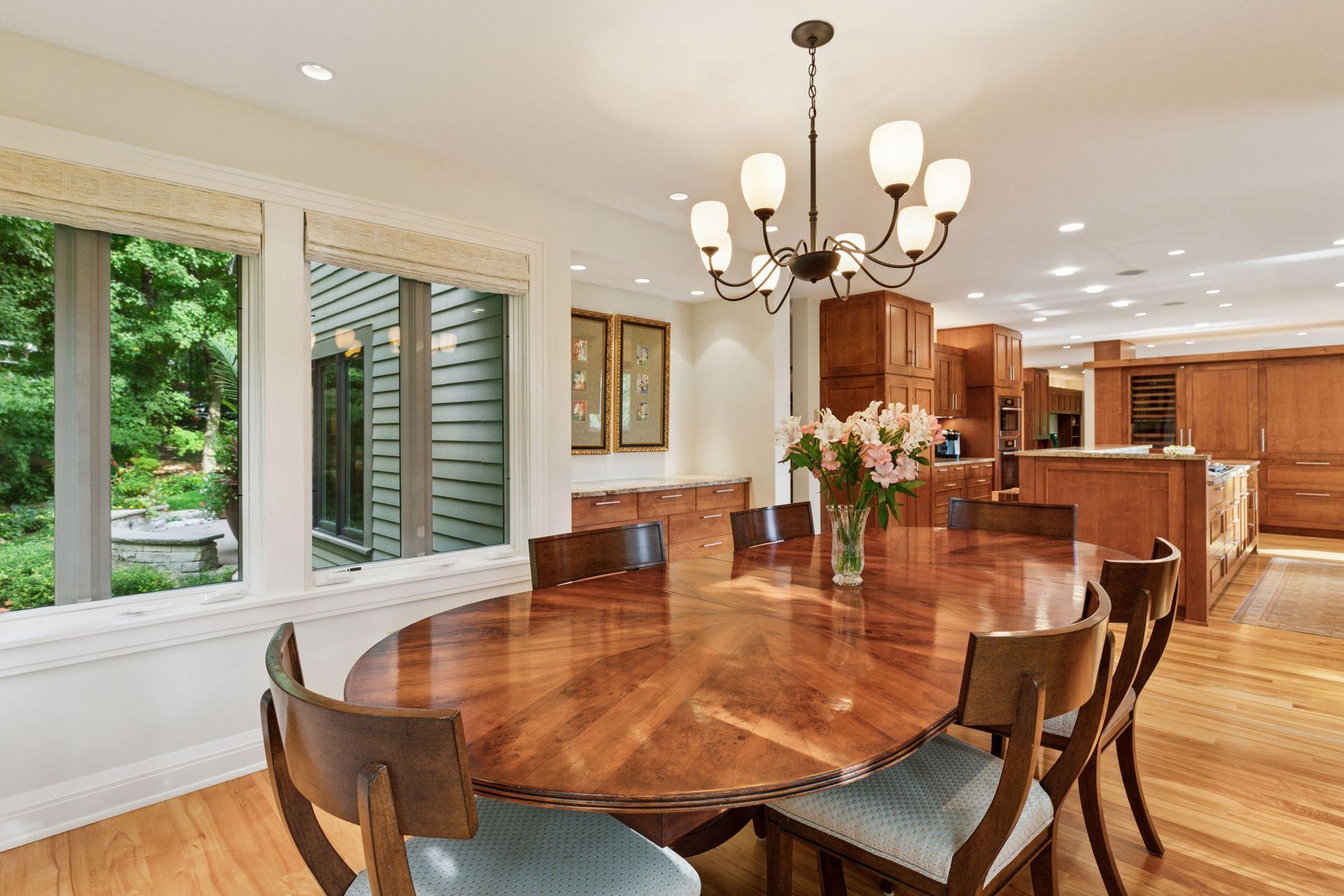 100 Black Oaks Lane N