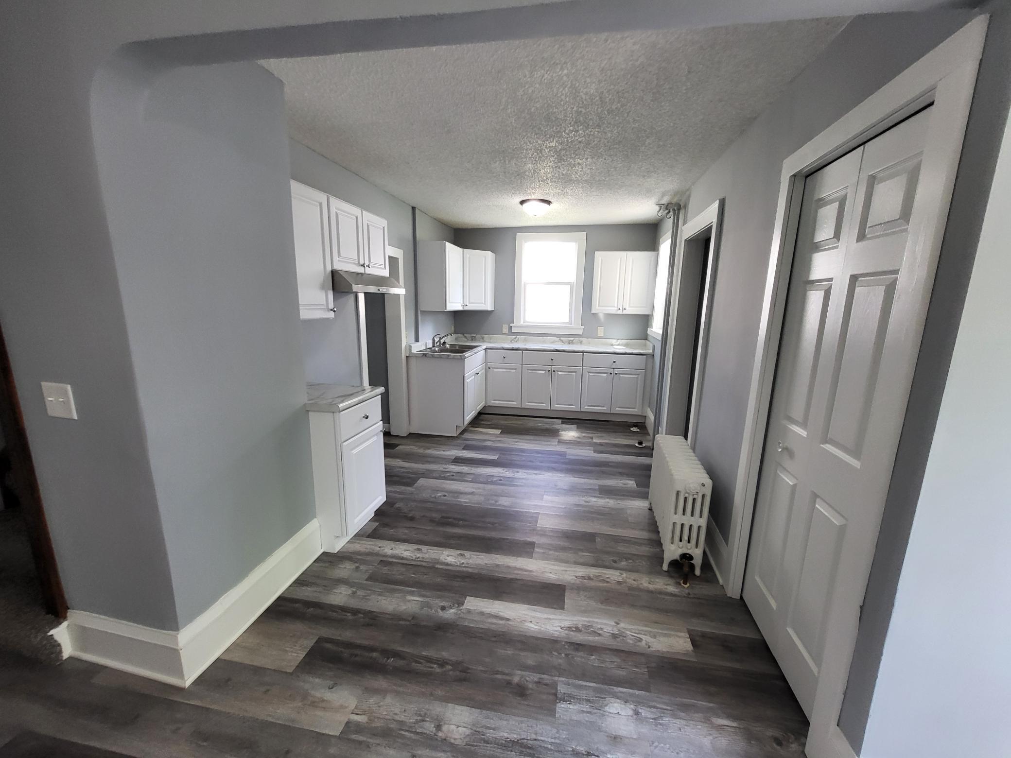 3014 Russell Avenue N