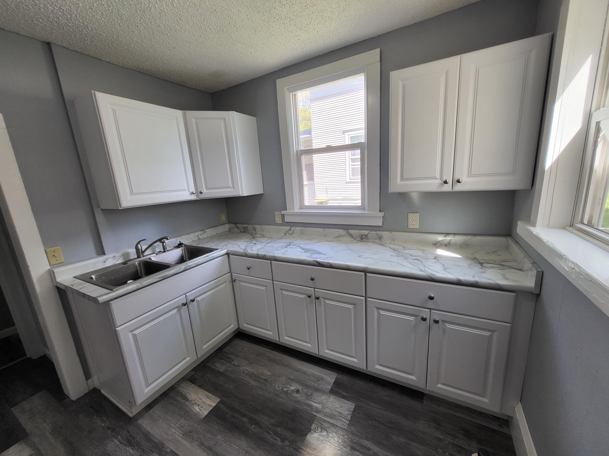 3014 Russell Avenue N