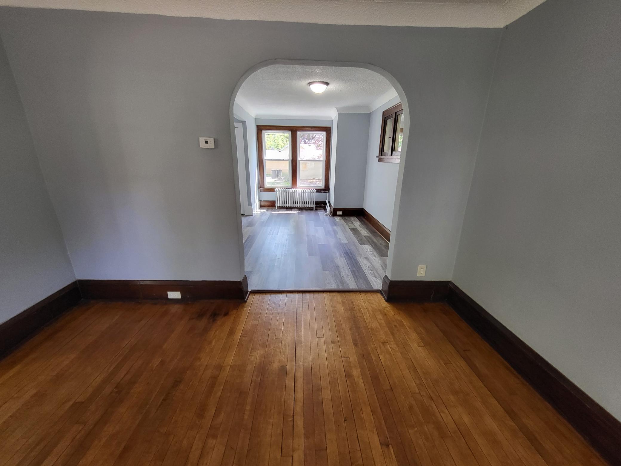 3014 Russell Avenue N