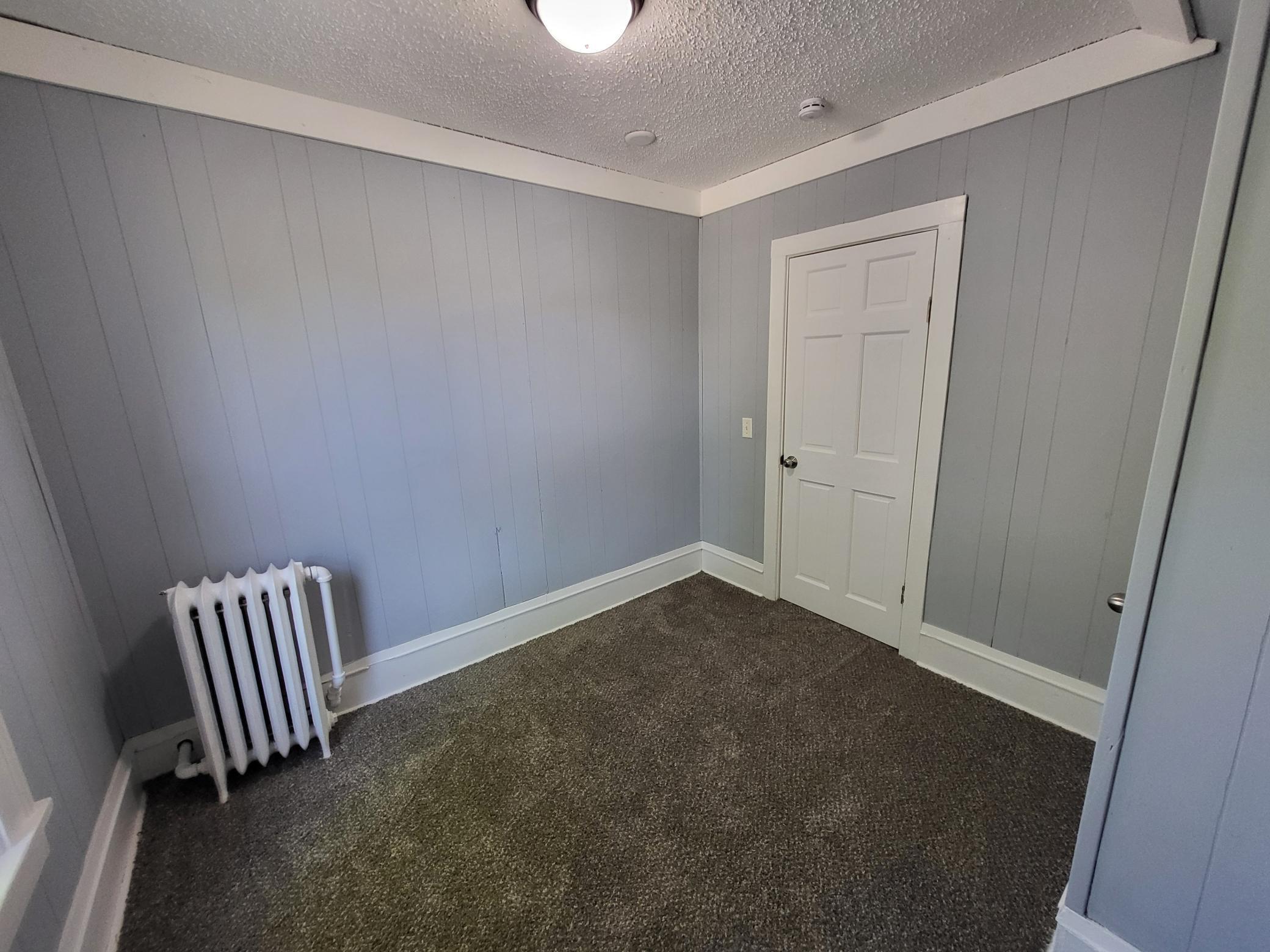 3014 Russell Avenue N