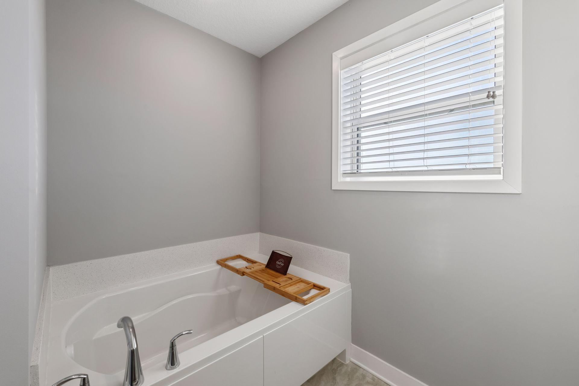 1353 Chestnut Circle