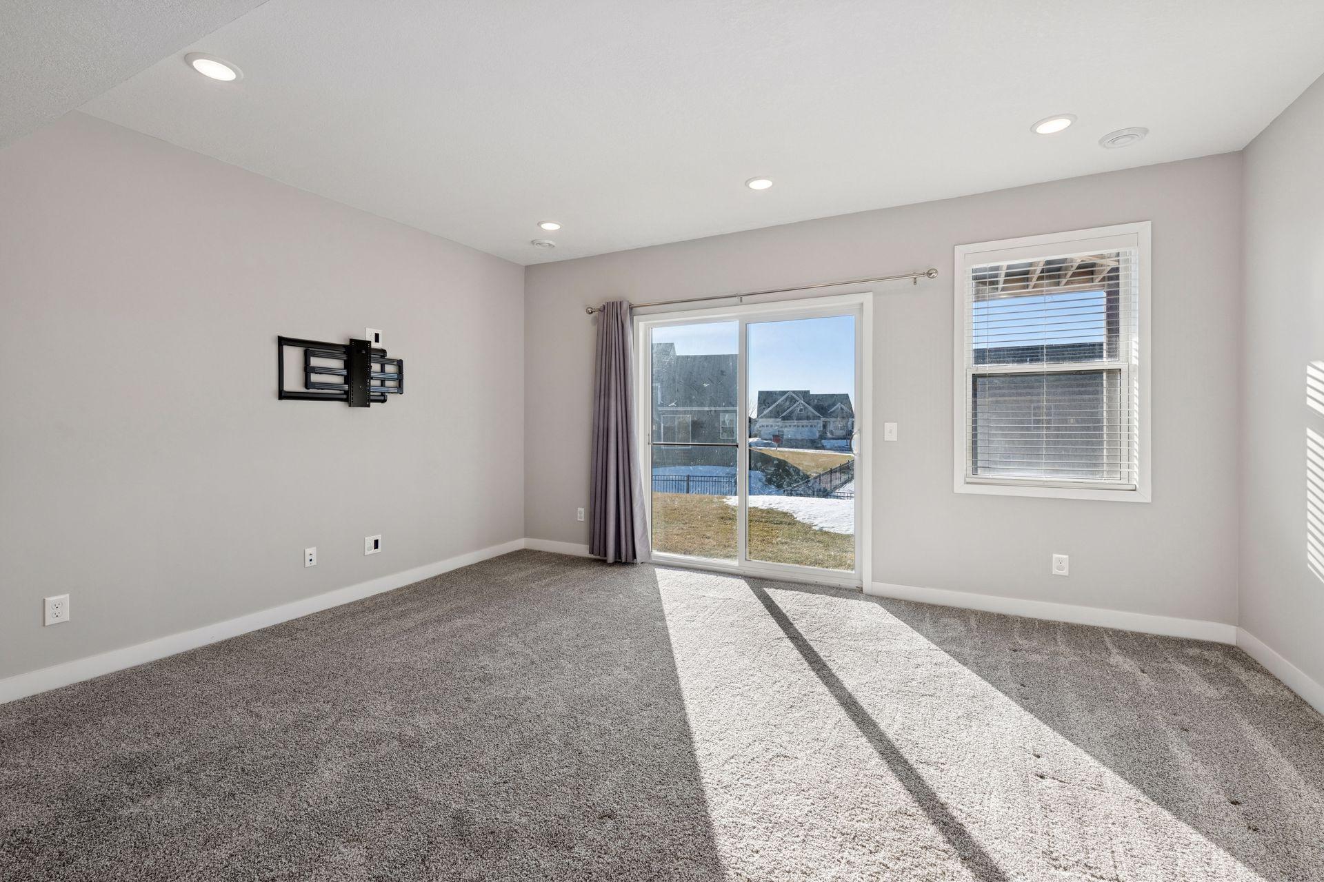 1353 Chestnut Circle