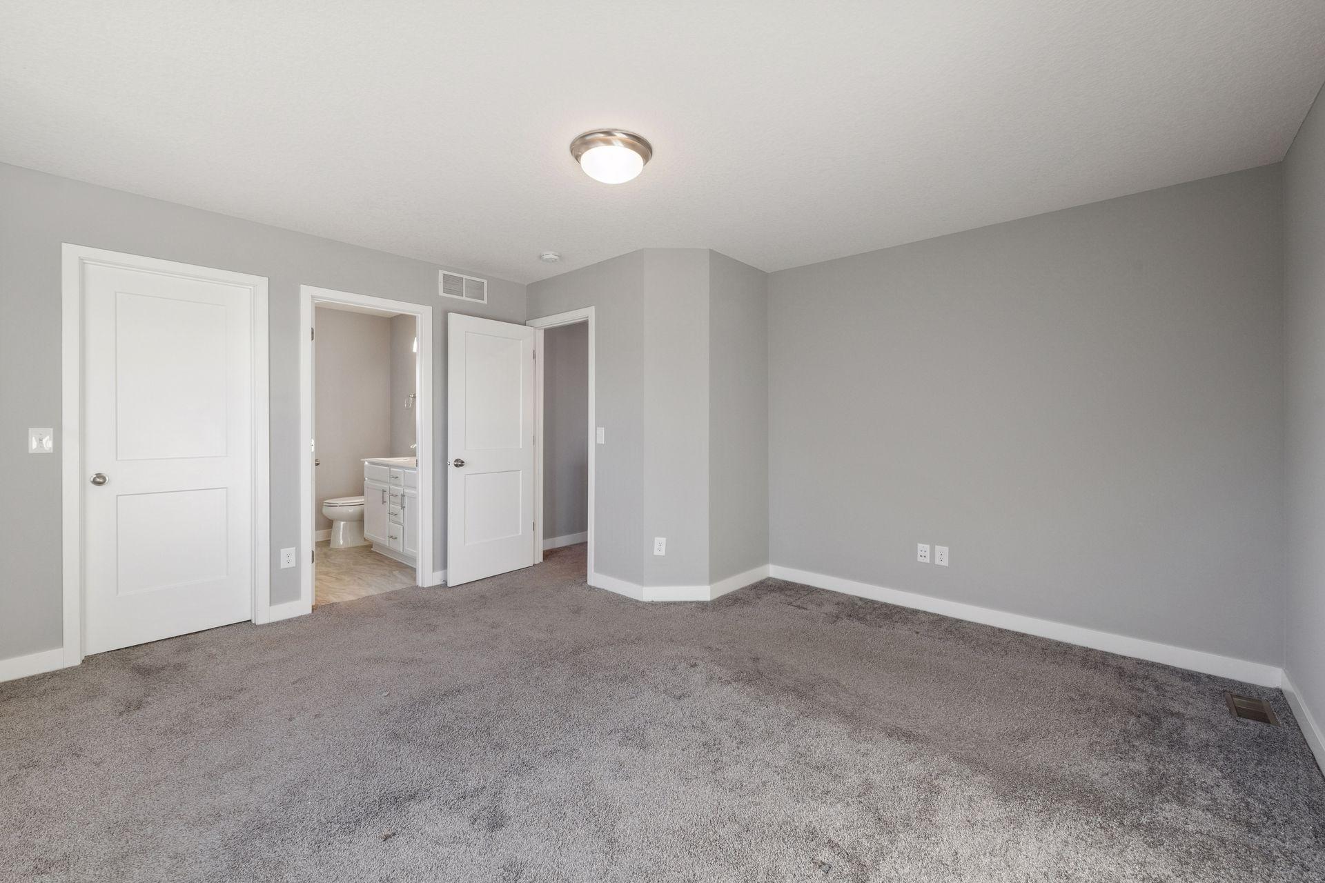 1353 Chestnut Circle