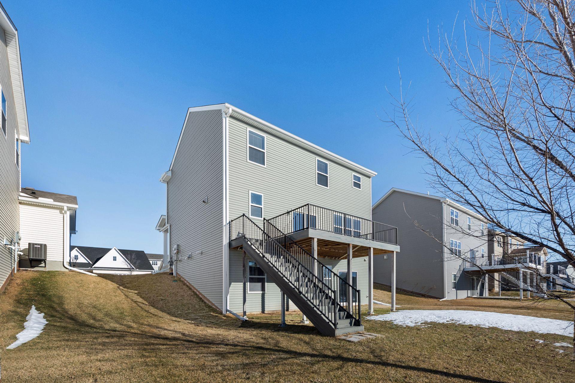 1353 Chestnut Circle