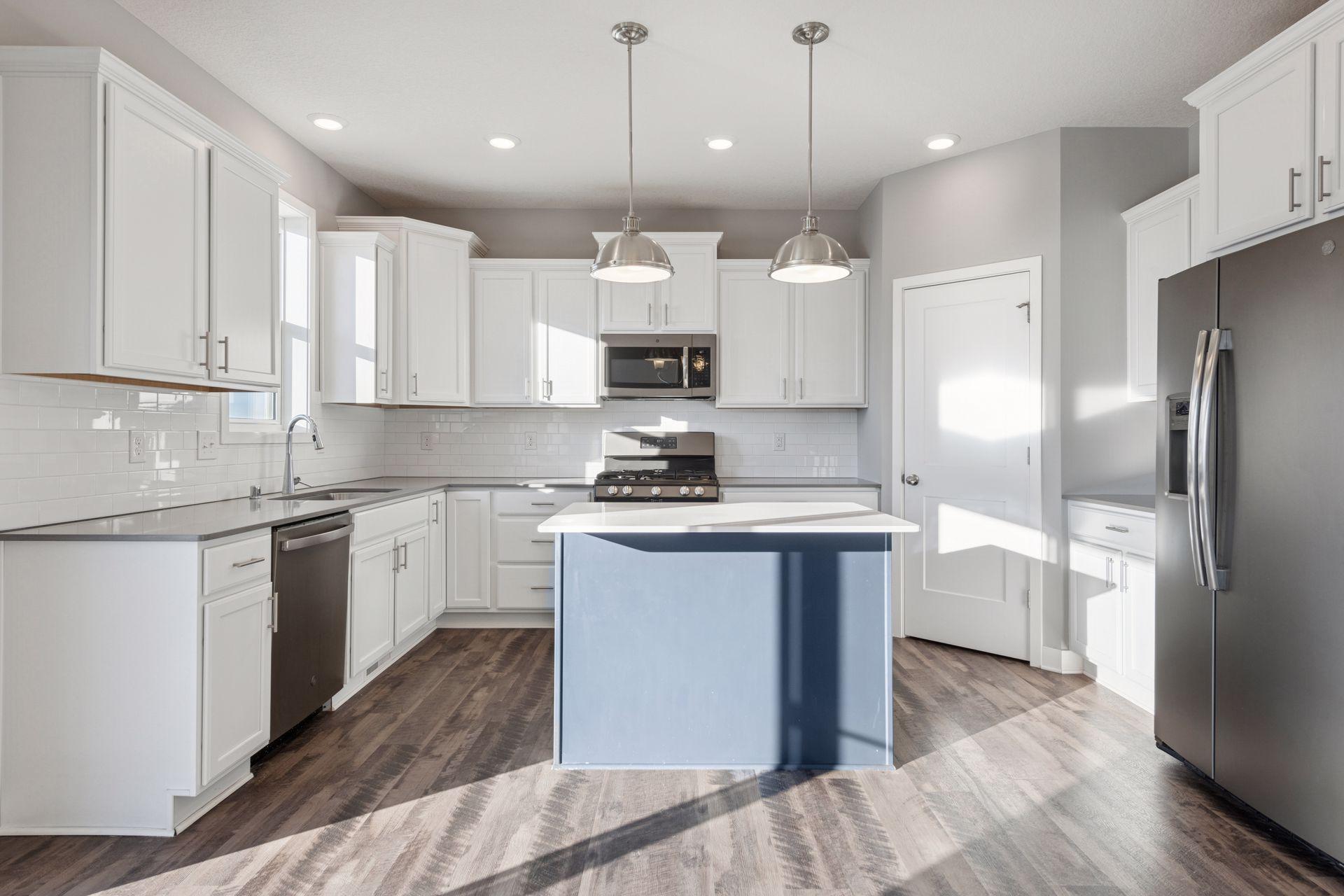 1353 Chestnut Circle