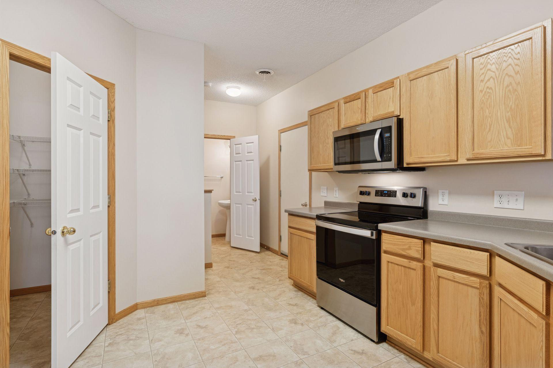 18051 69th Place N Unit: 2006