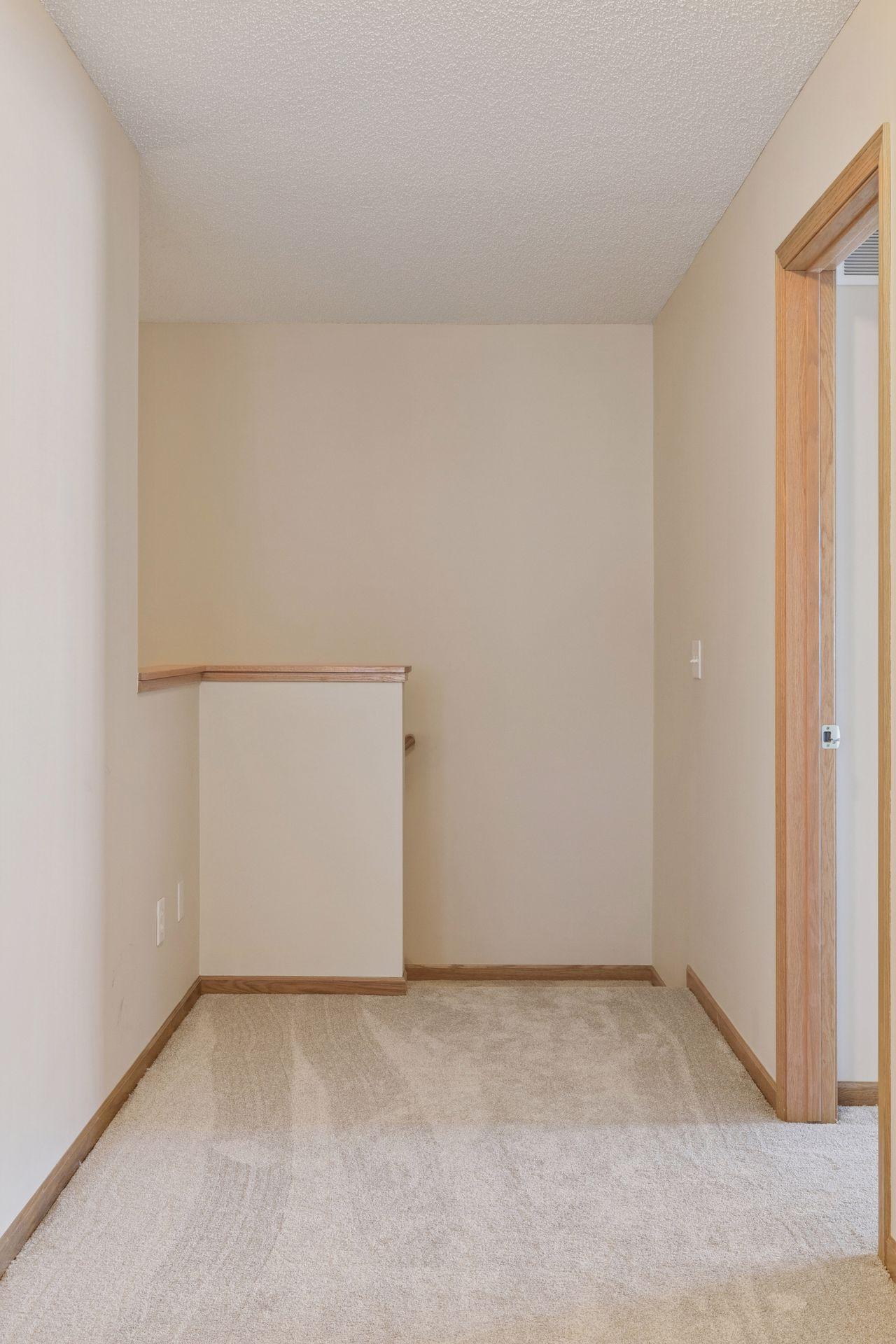 18051 69th Place N Unit: 2006