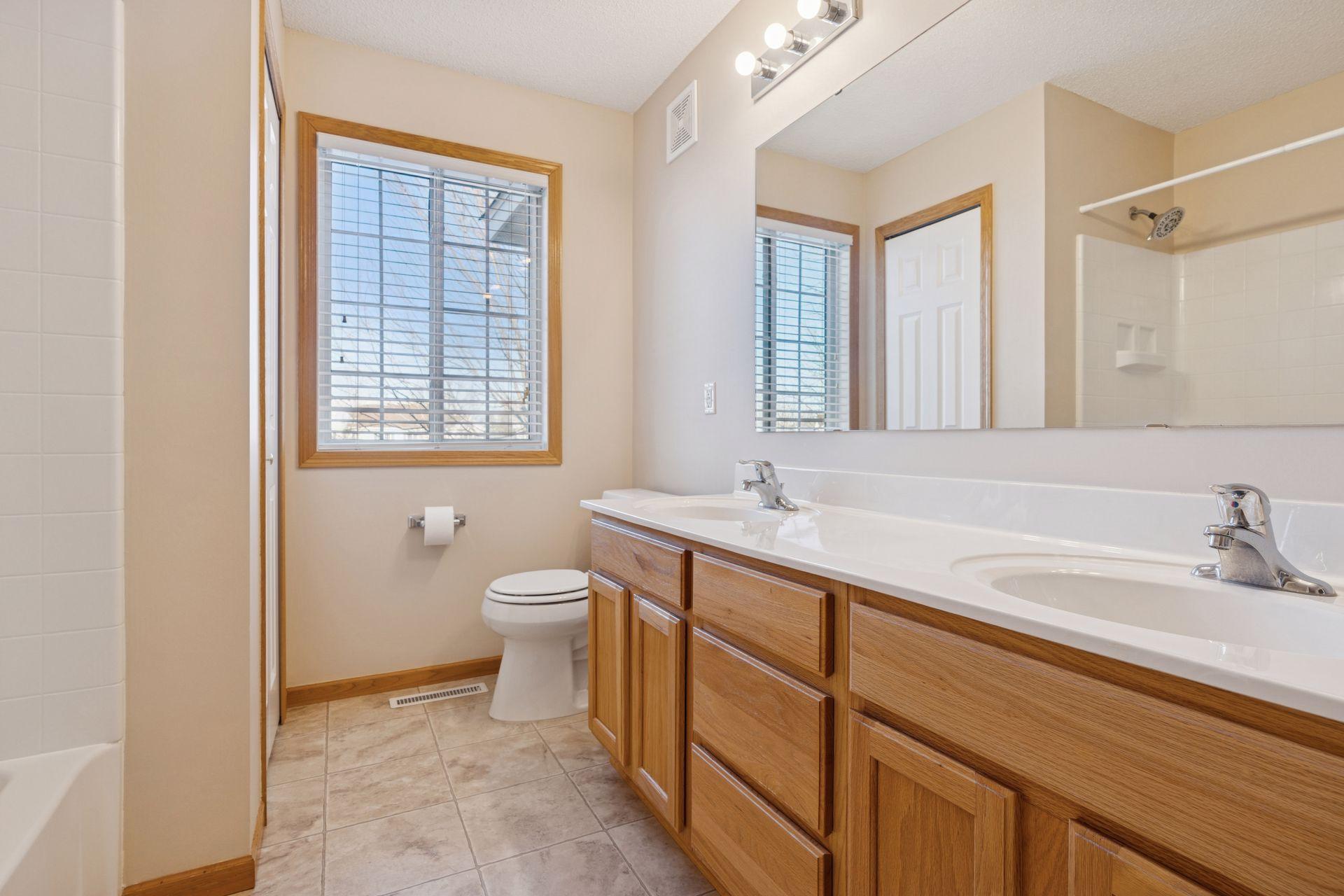 18051 69th Place N Unit: 2006