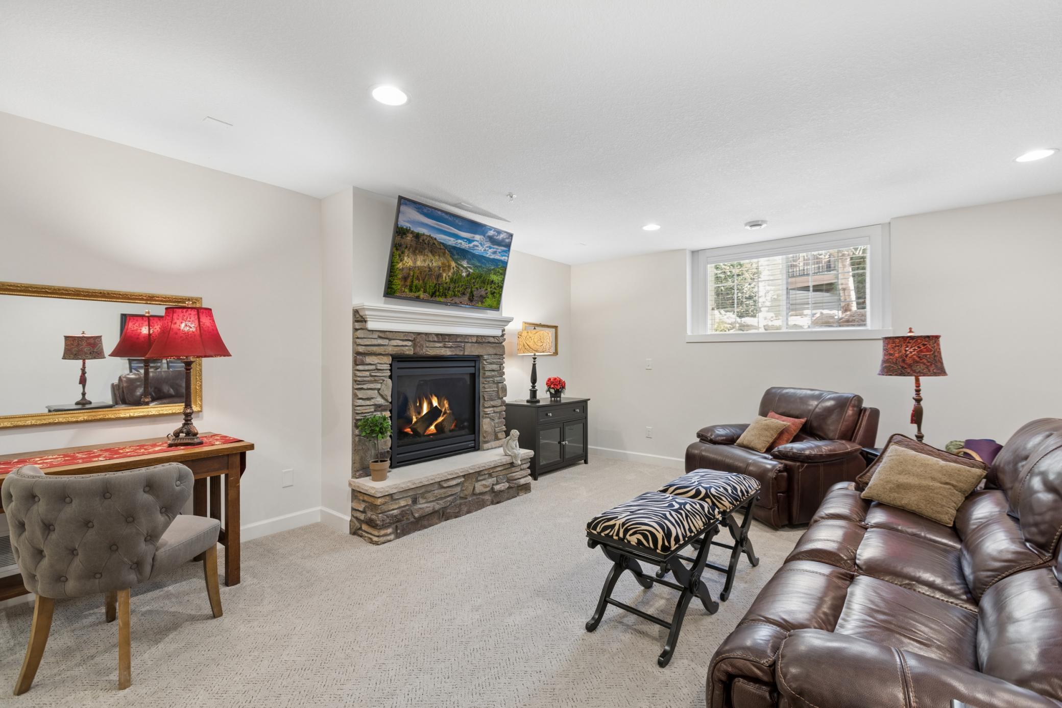 1051 Anthony Way