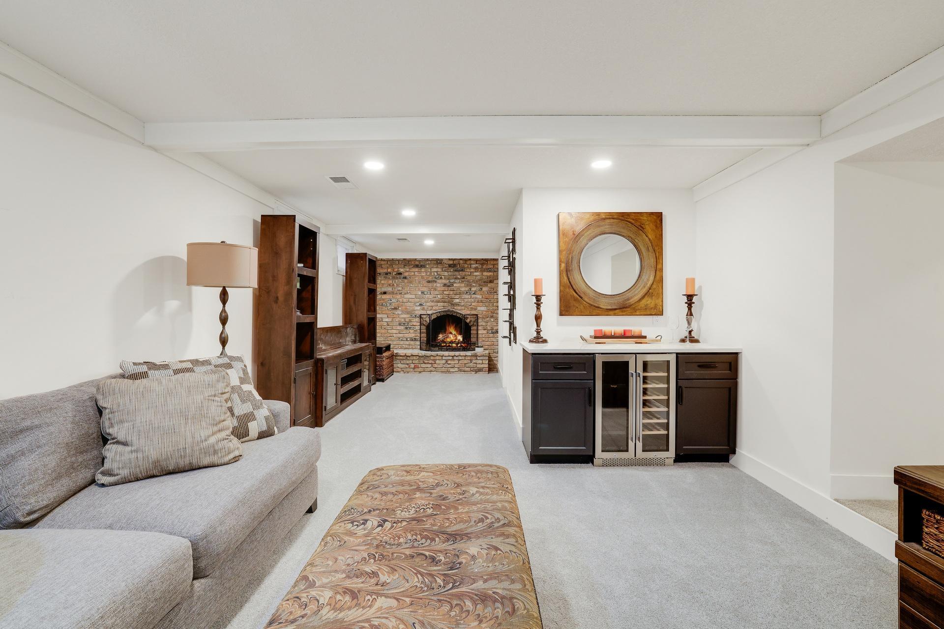 15801 Day Place