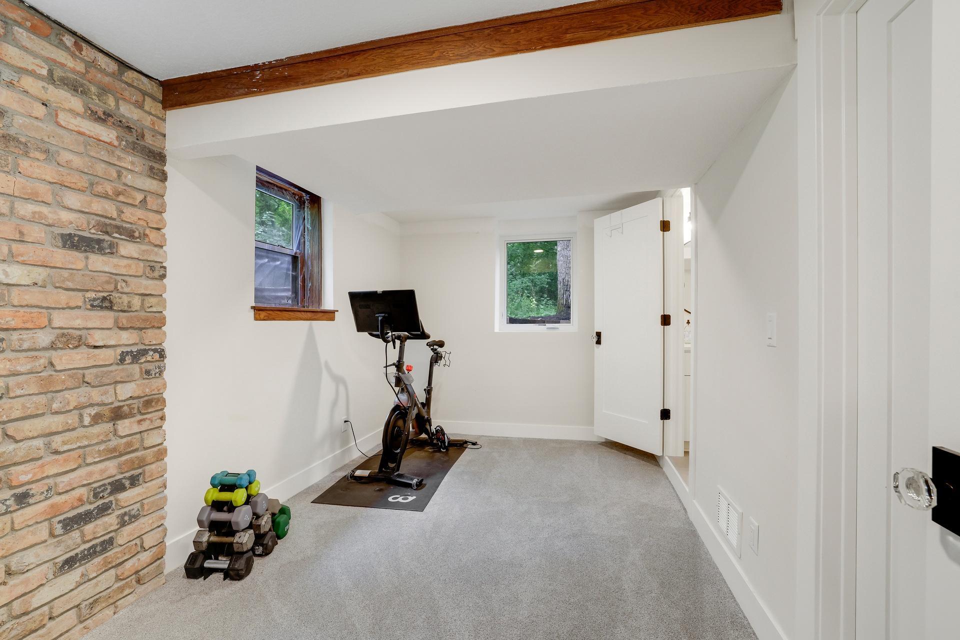 15801 Day Place
