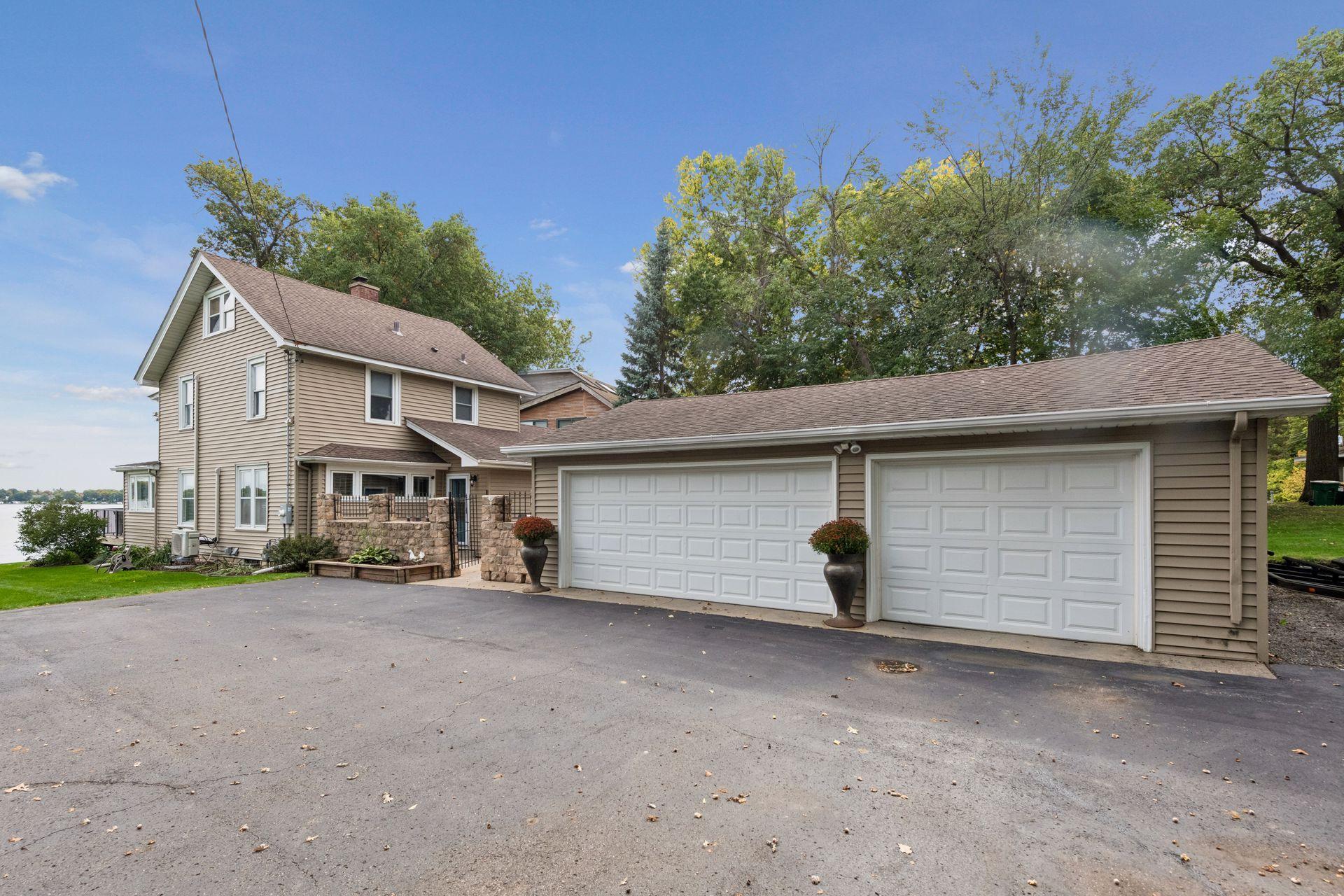 1620 Shadywood Road