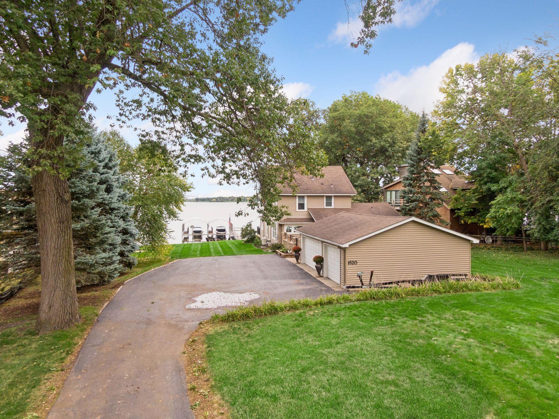 1620 Shadywood Road