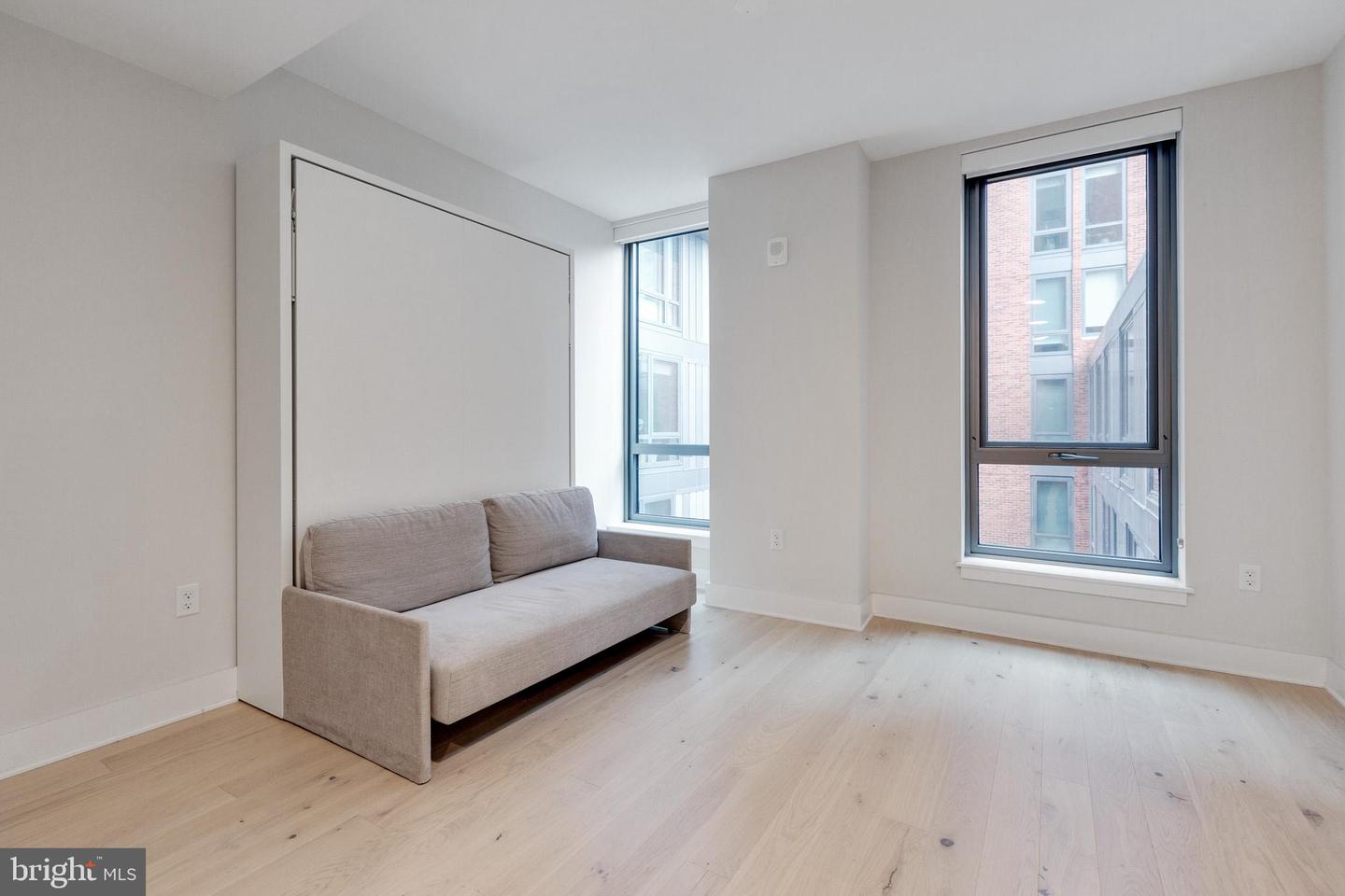 1211 VAN STREET SE Unit: 403