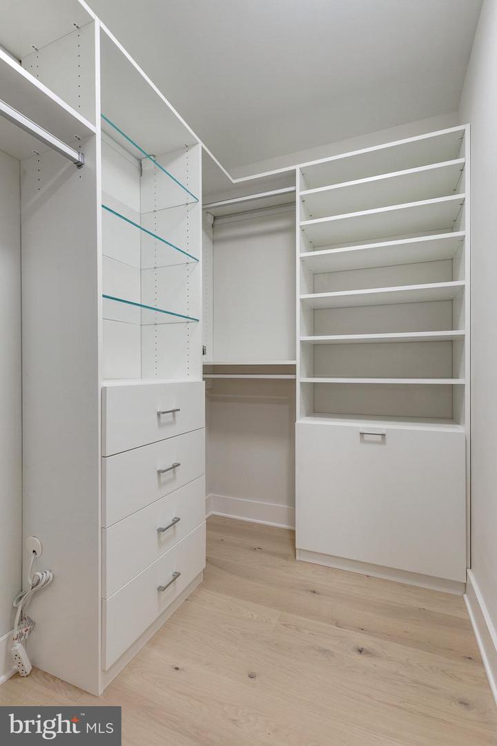 1211 VAN STREET SE Unit: 403