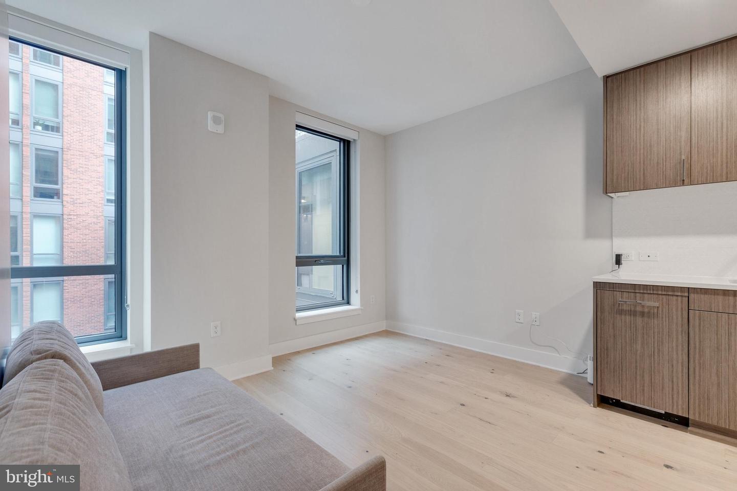 1211 VAN STREET SE Unit: 403