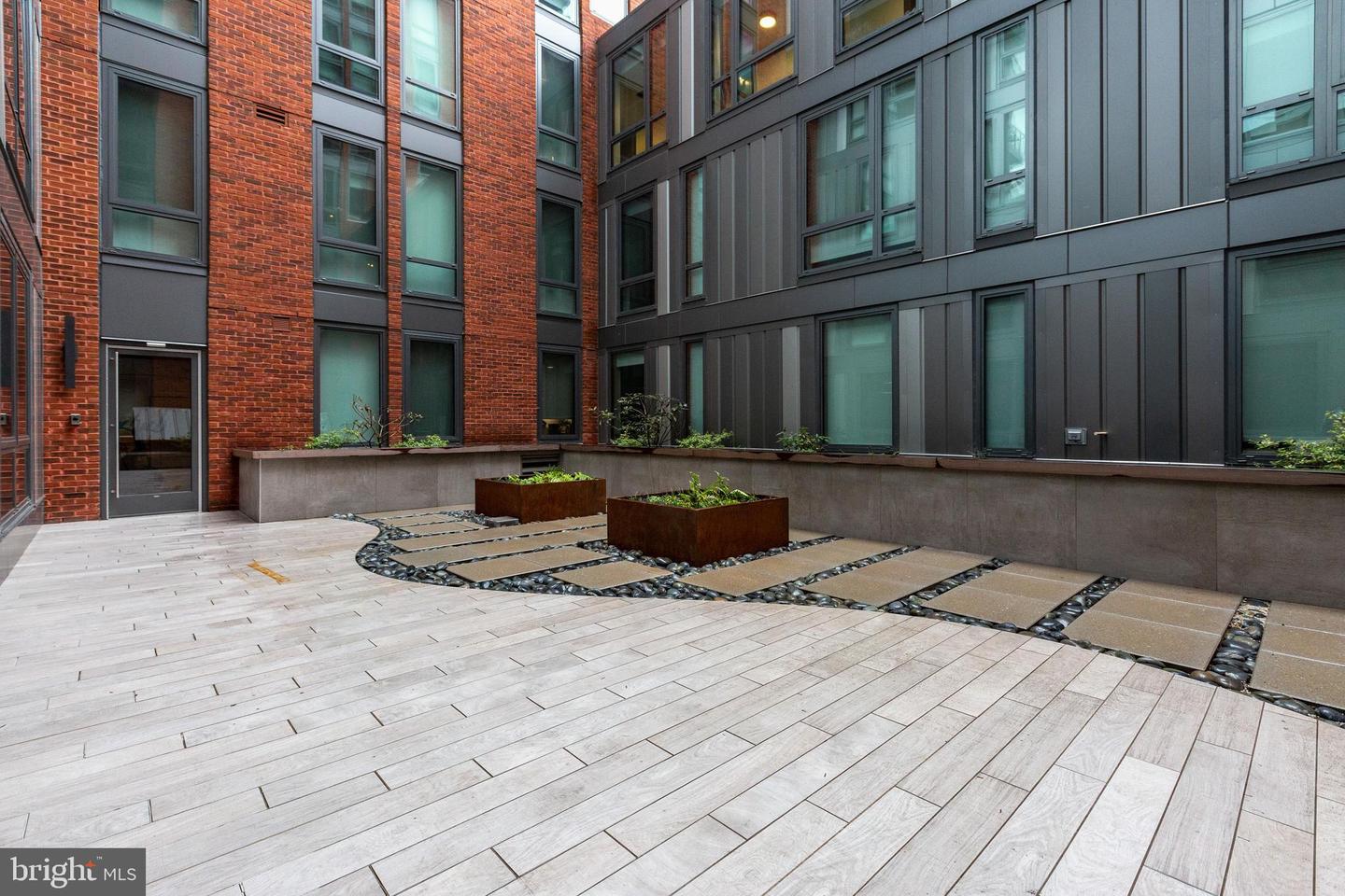 1211 VAN STREET SE Unit: 403